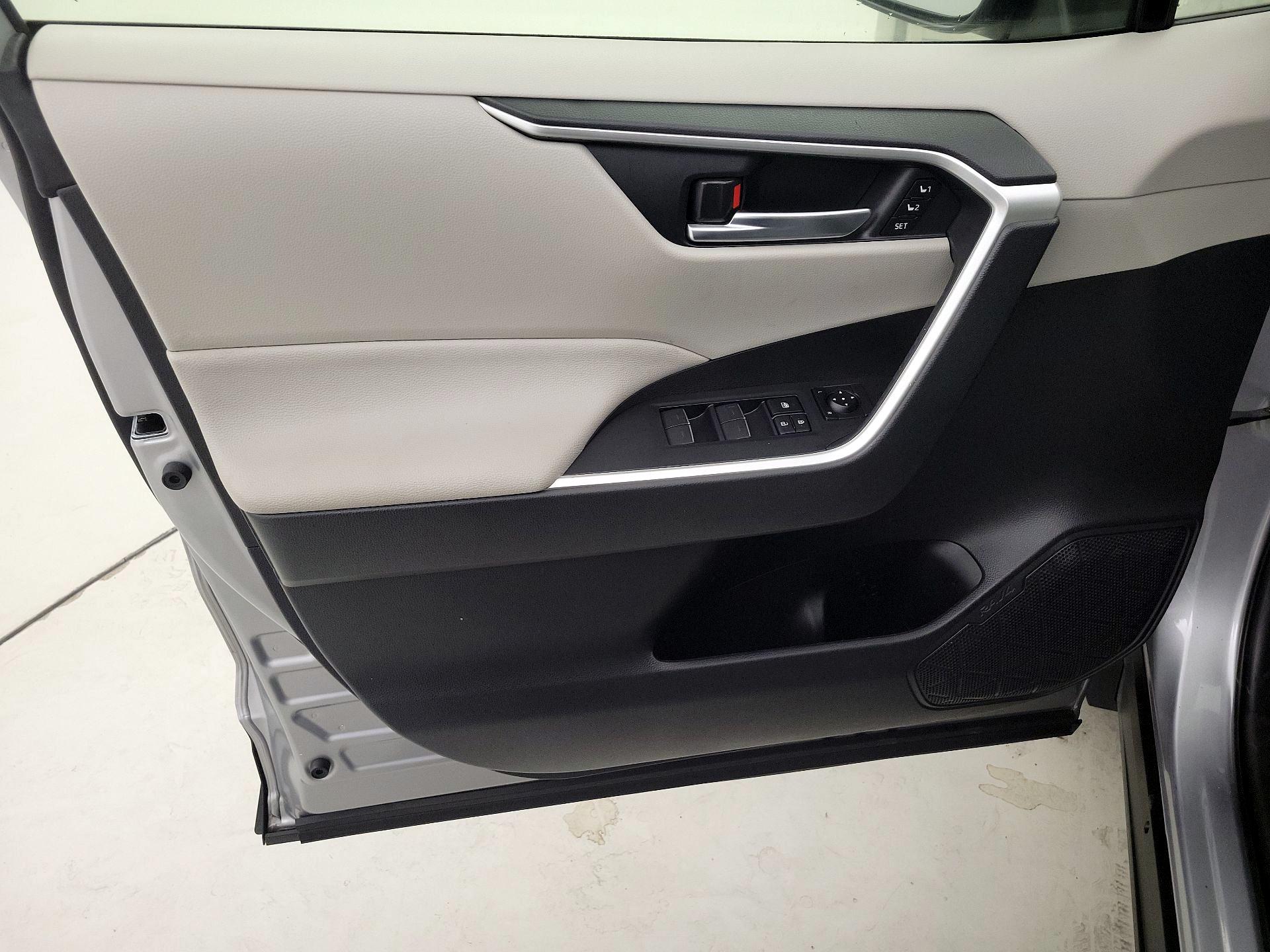 Thumbnail: 2023 Toyota RAV4 - 12