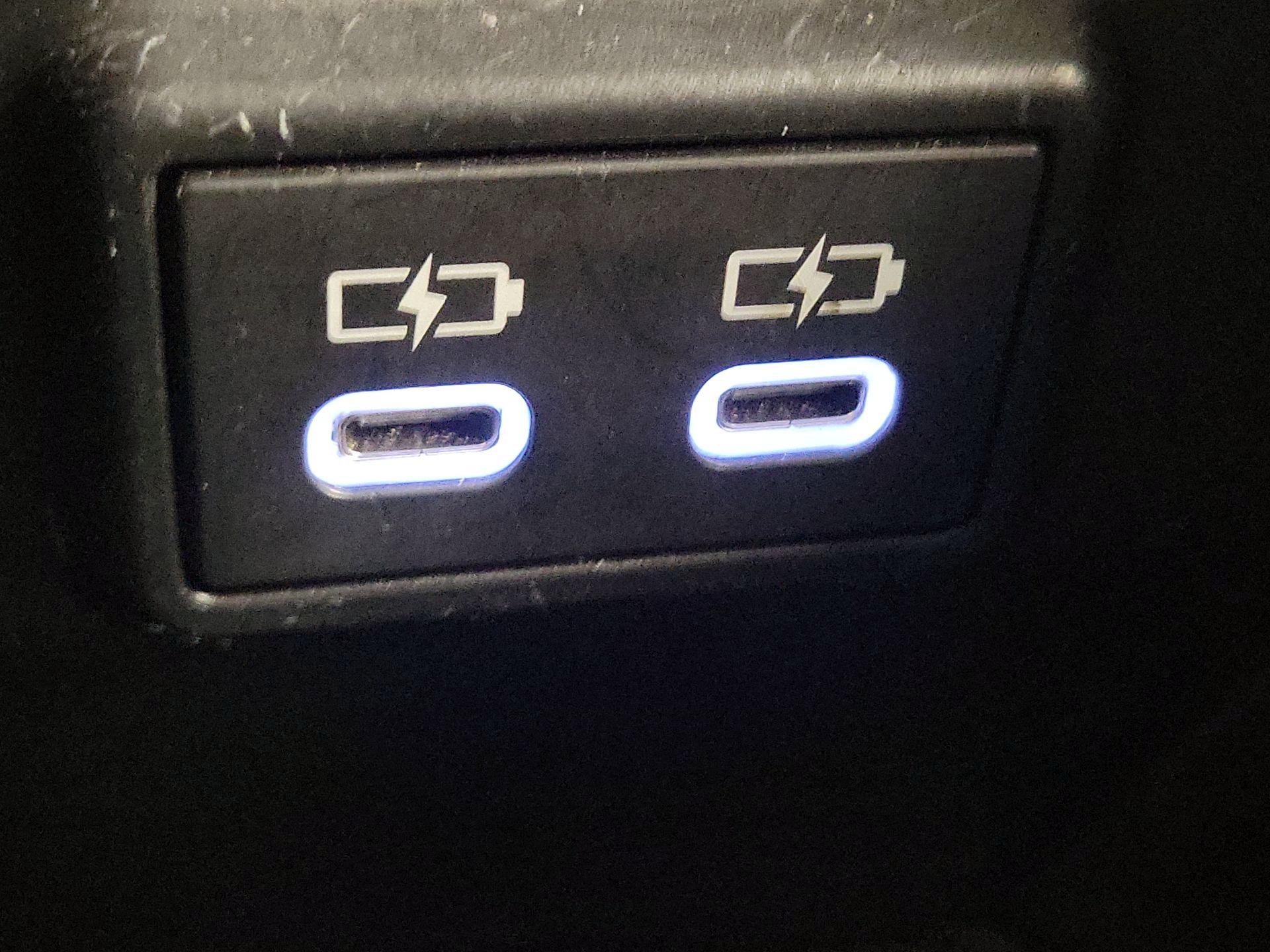 Thumbnail: 2023 Toyota RAV4 - 18