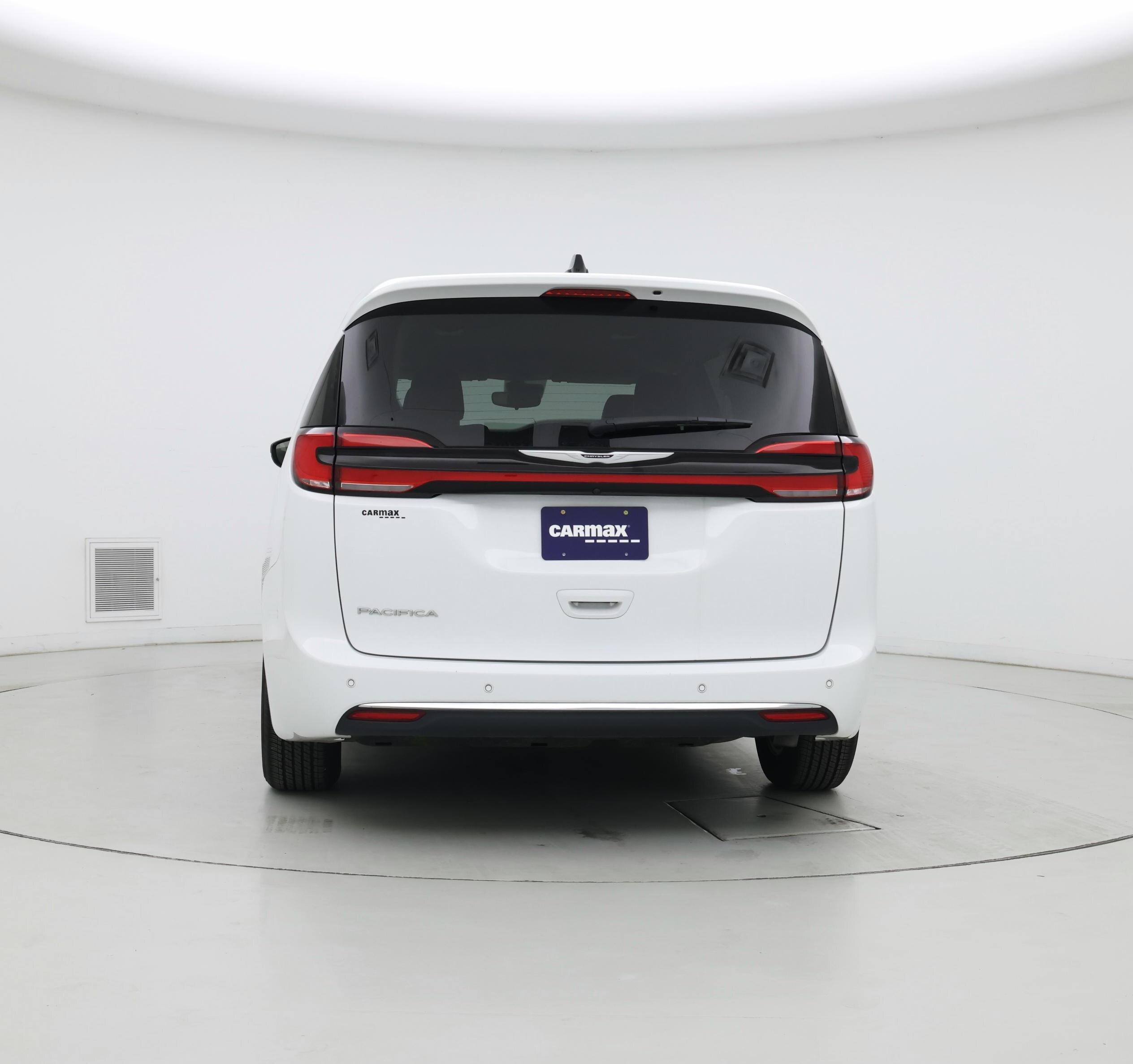 Thumbnail: 2024 Chrysler Pacifica - 6