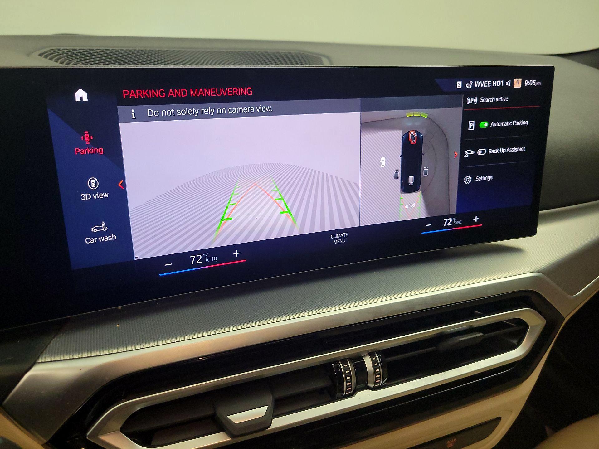 Thumbnail: 2023 BMW i4 - 15