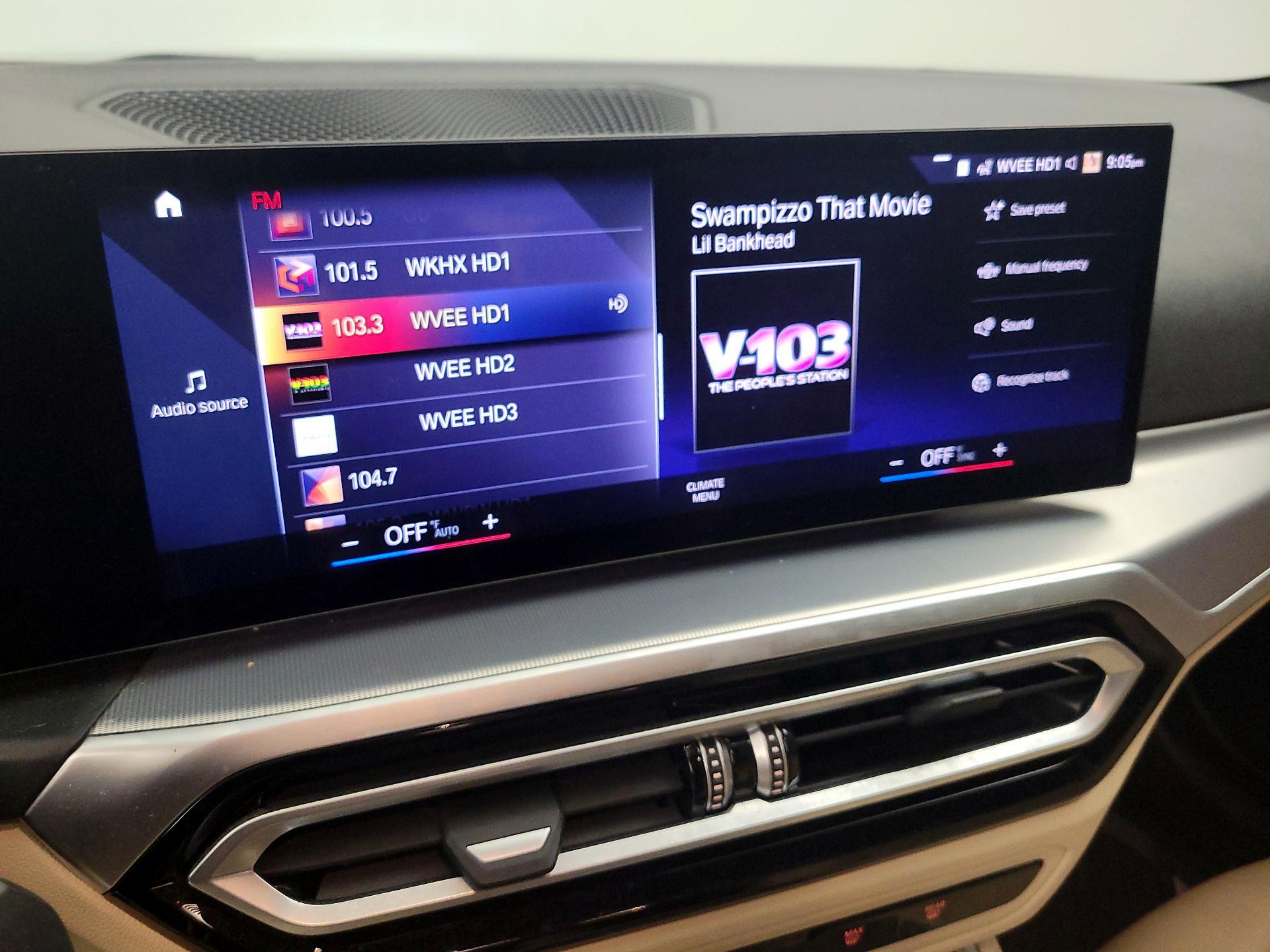 Thumbnail: 2023 BMW i4 - 16