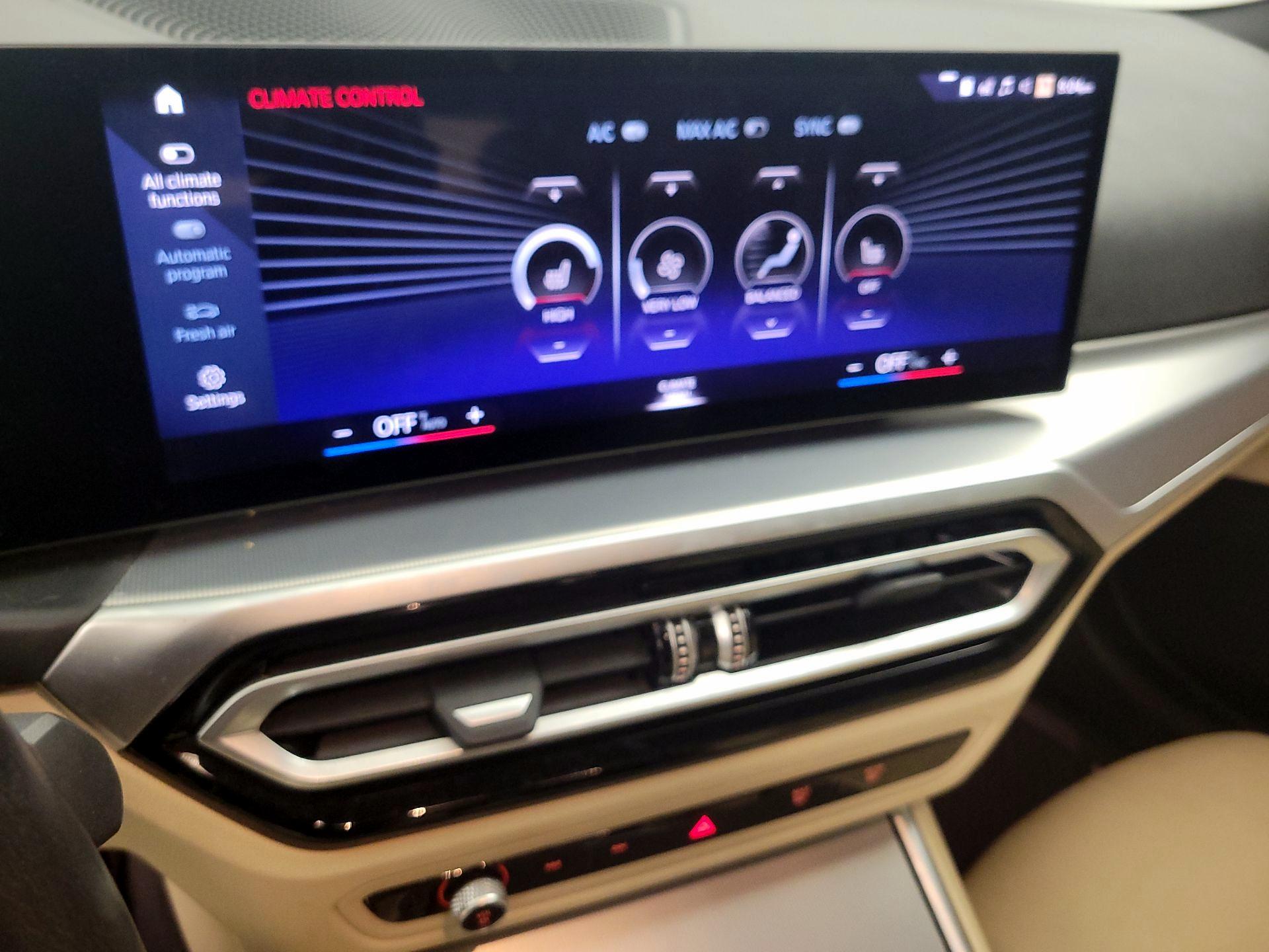 Thumbnail: 2023 BMW i4 - 17