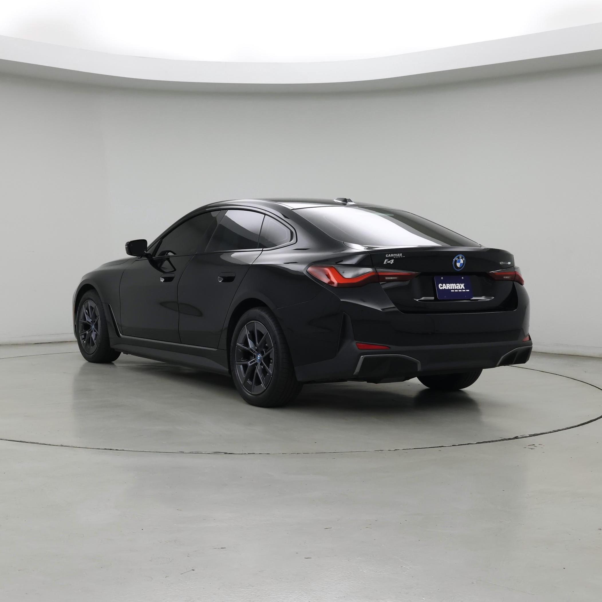 Thumbnail: 2023 BMW i4 - 2