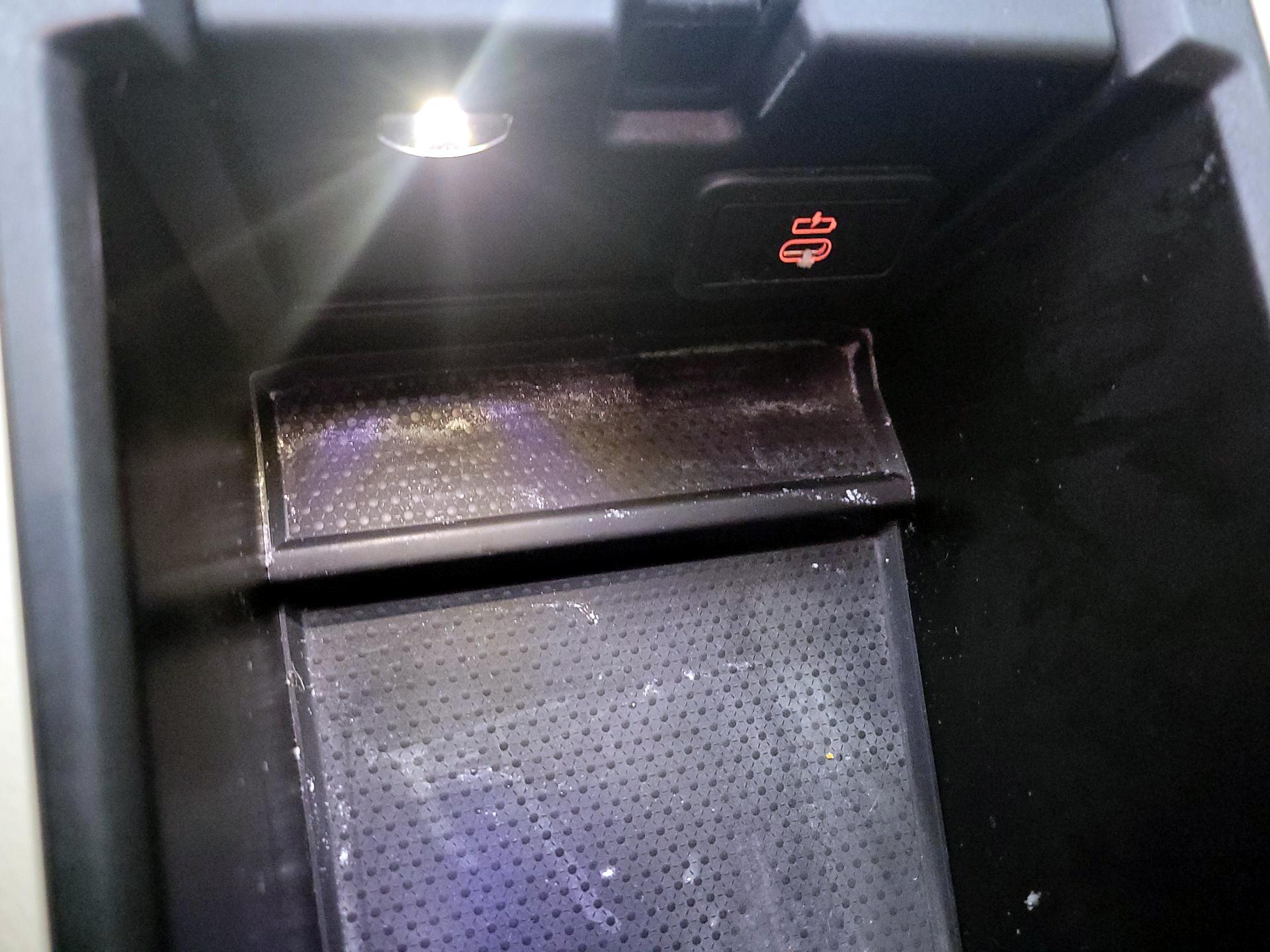 Thumbnail: 2023 BMW i4 - 19