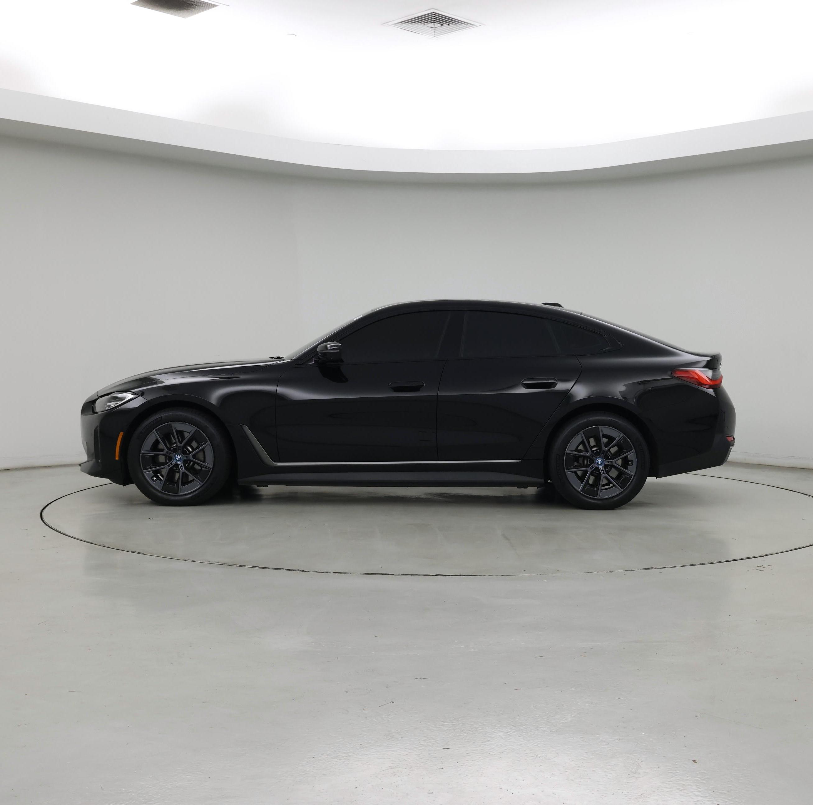 Thumbnail: 2023 BMW i4 - 3