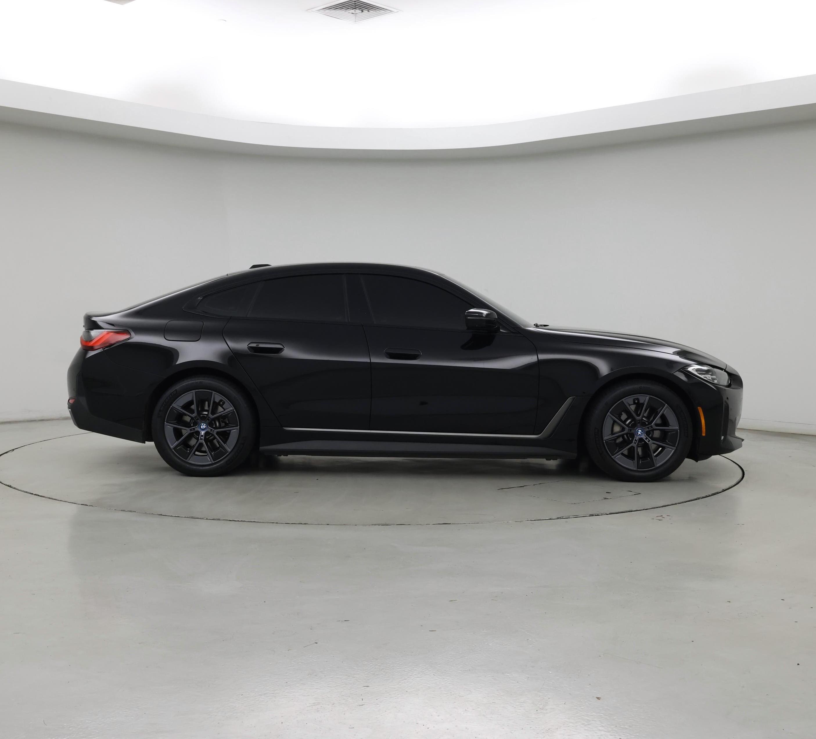 Thumbnail: 2023 BMW i4 - 7