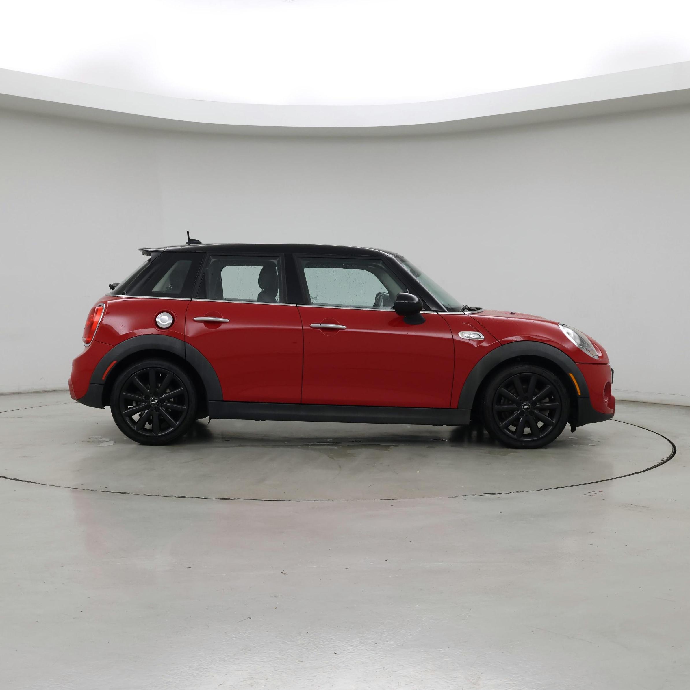Thumbnail: 2017 MINI Cooper Hardtop - 7