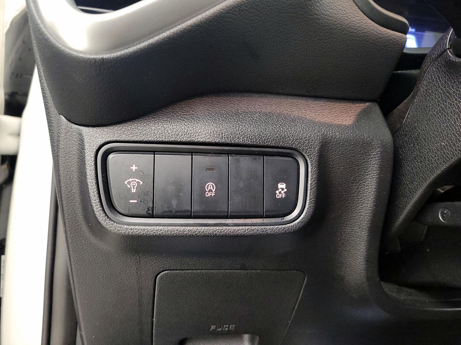 Thumbnail: 2020 Kia Soul - 13