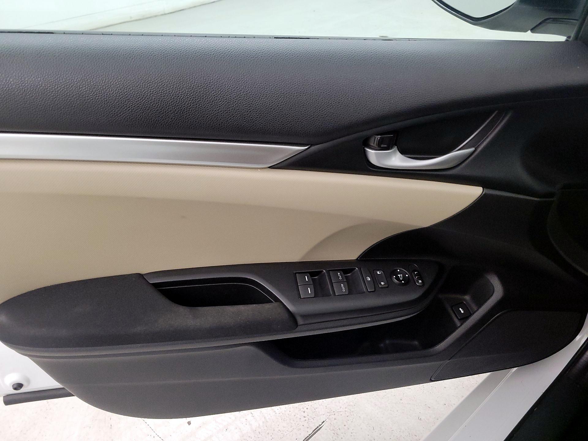 Thumbnail: 2019 Honda Civic - 12