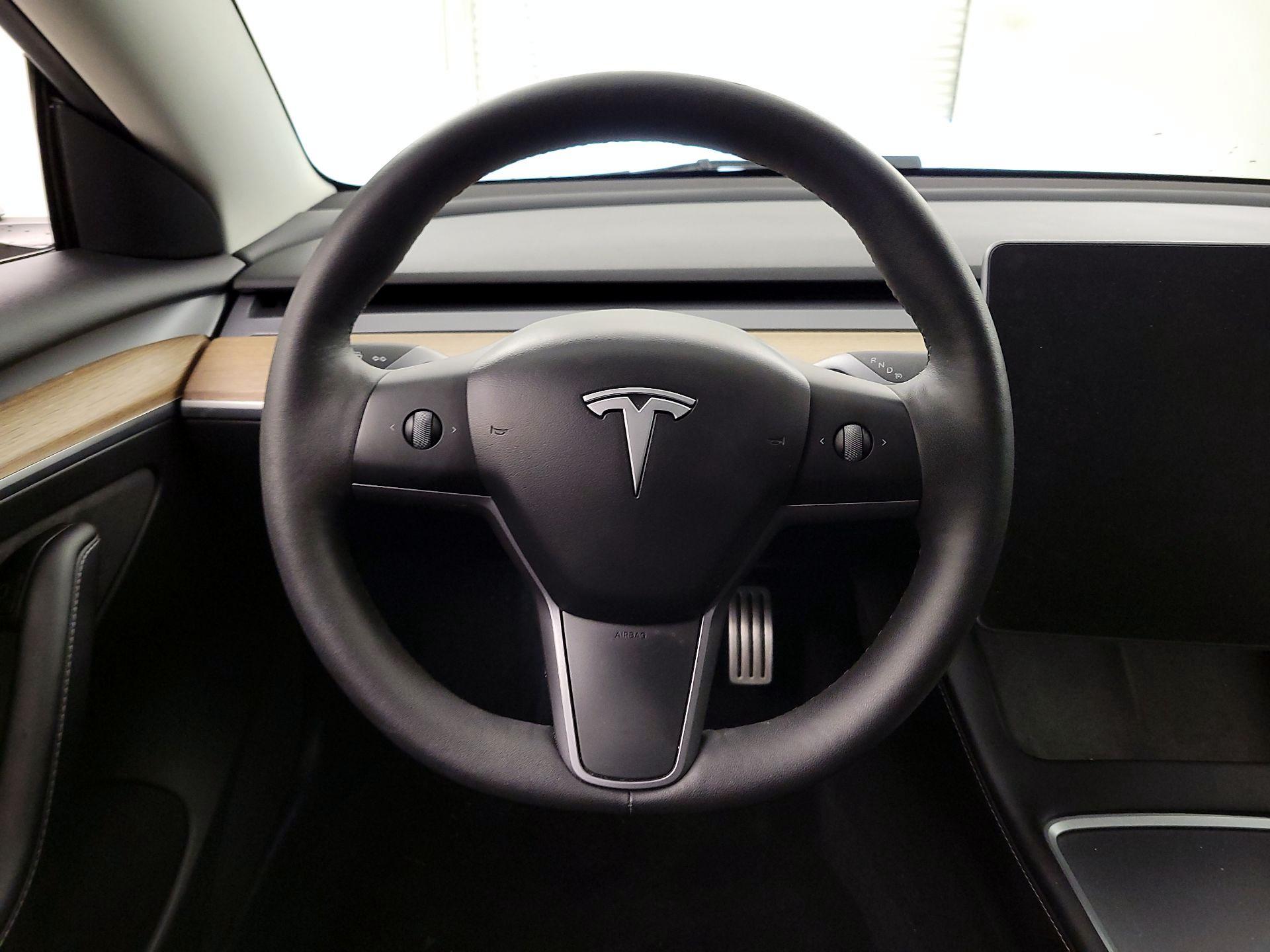 Thumbnail: 2022 Tesla Model 3 - 10