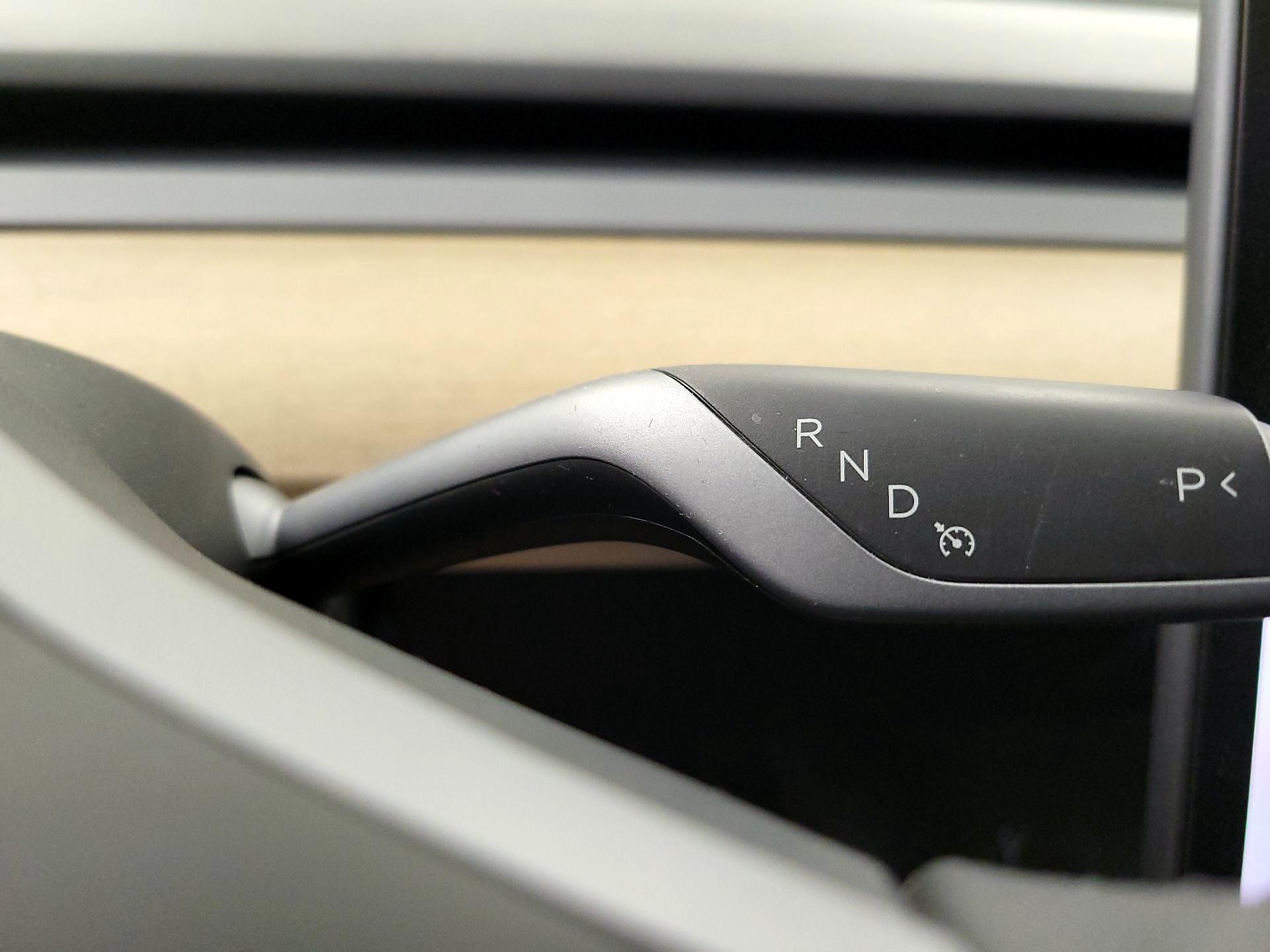 Thumbnail: 2022 Tesla Model 3 - 17