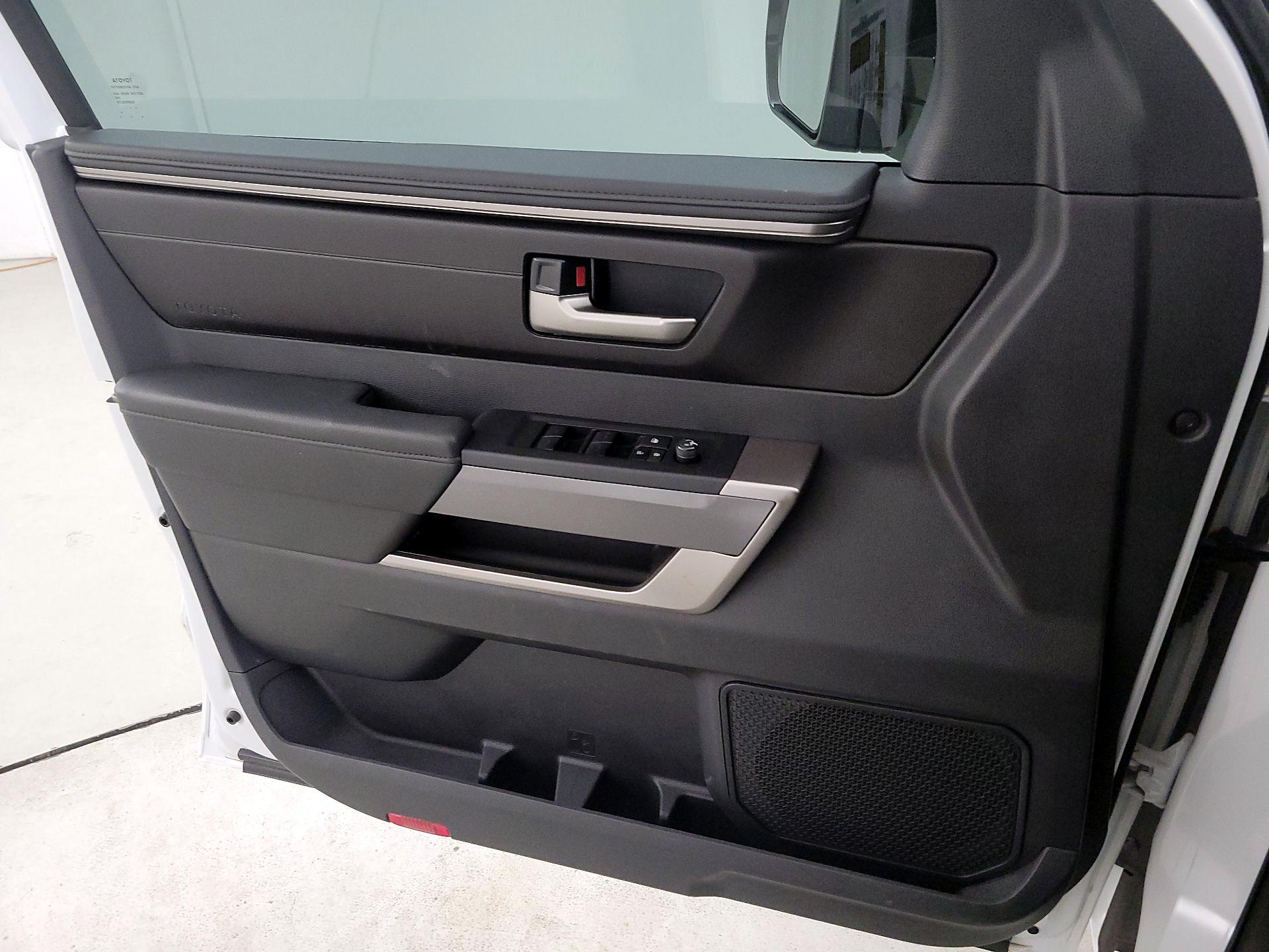 Thumbnail: 2024 Toyota Tundra - 12