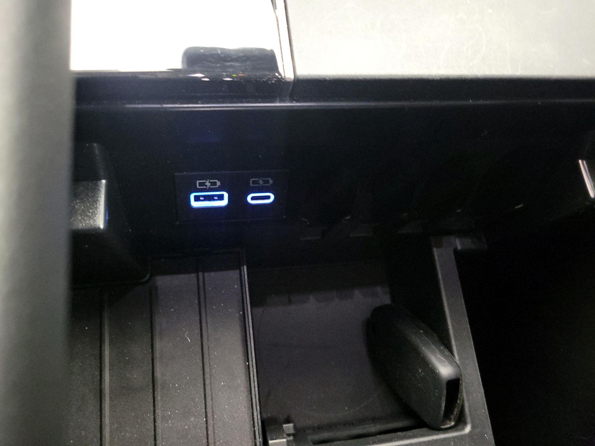 Thumbnail: 2024 Toyota Tundra - 18