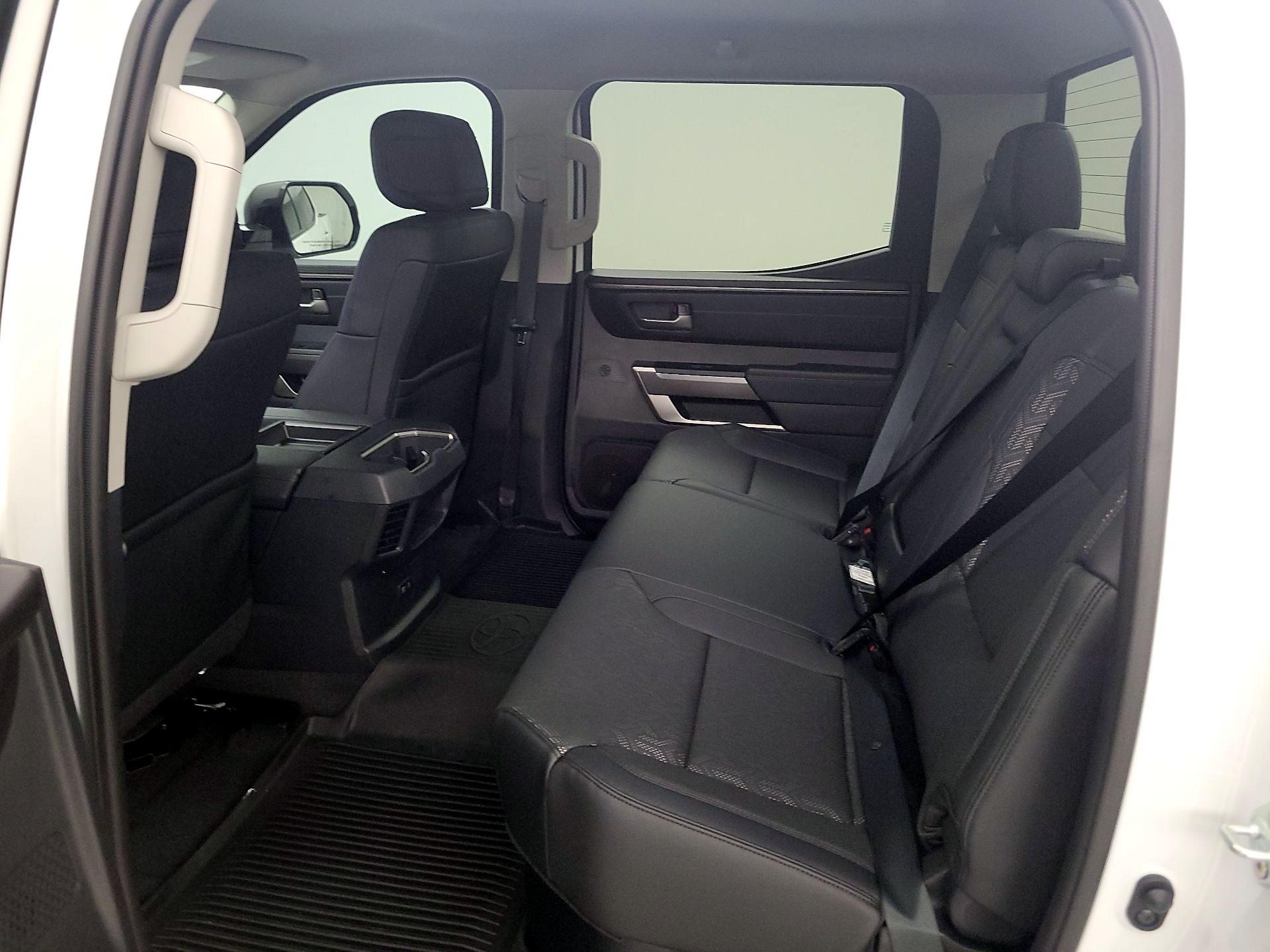 Thumbnail: 2024 Toyota Tundra - 19