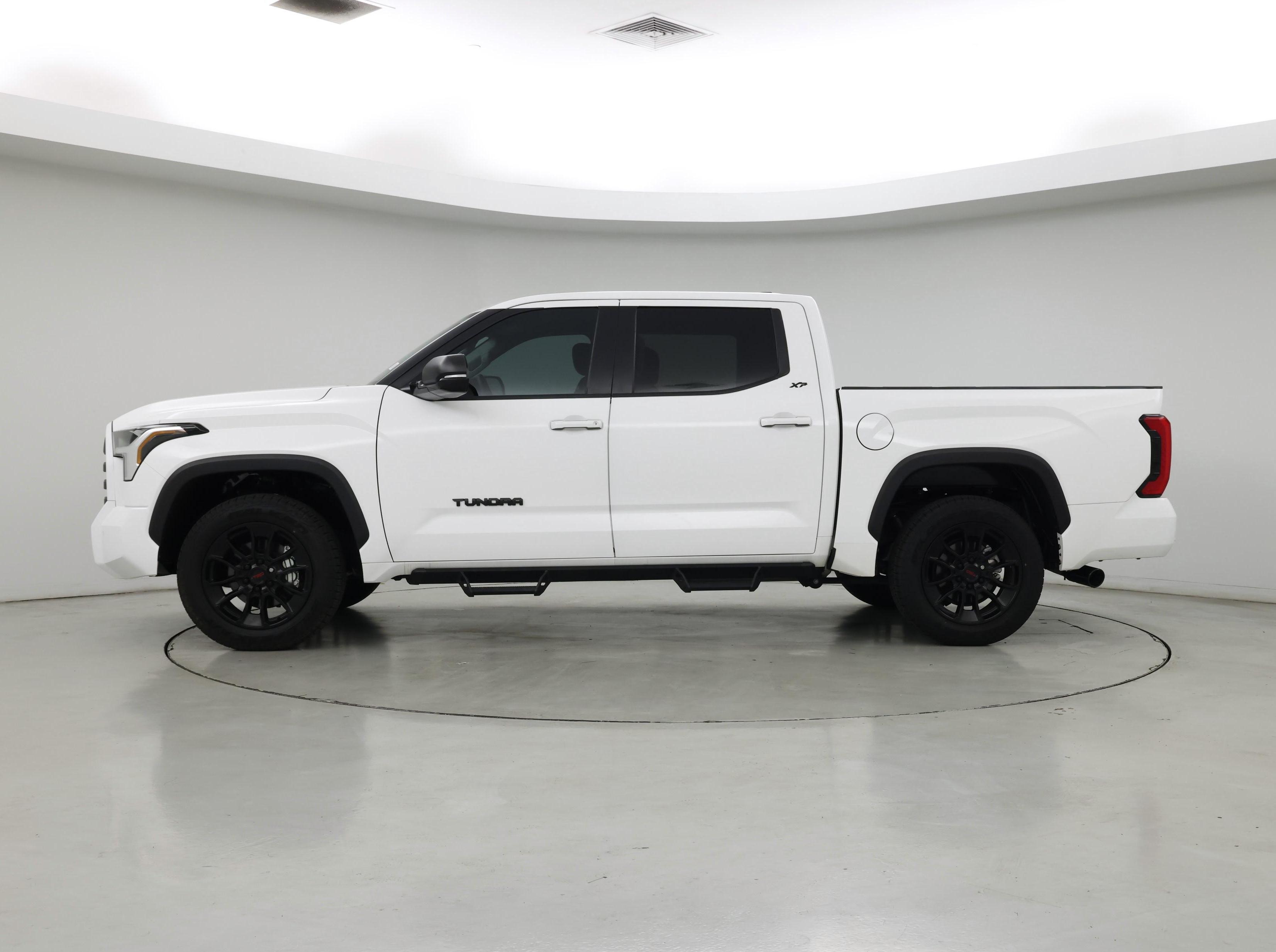 Thumbnail: 2024 Toyota Tundra - 3