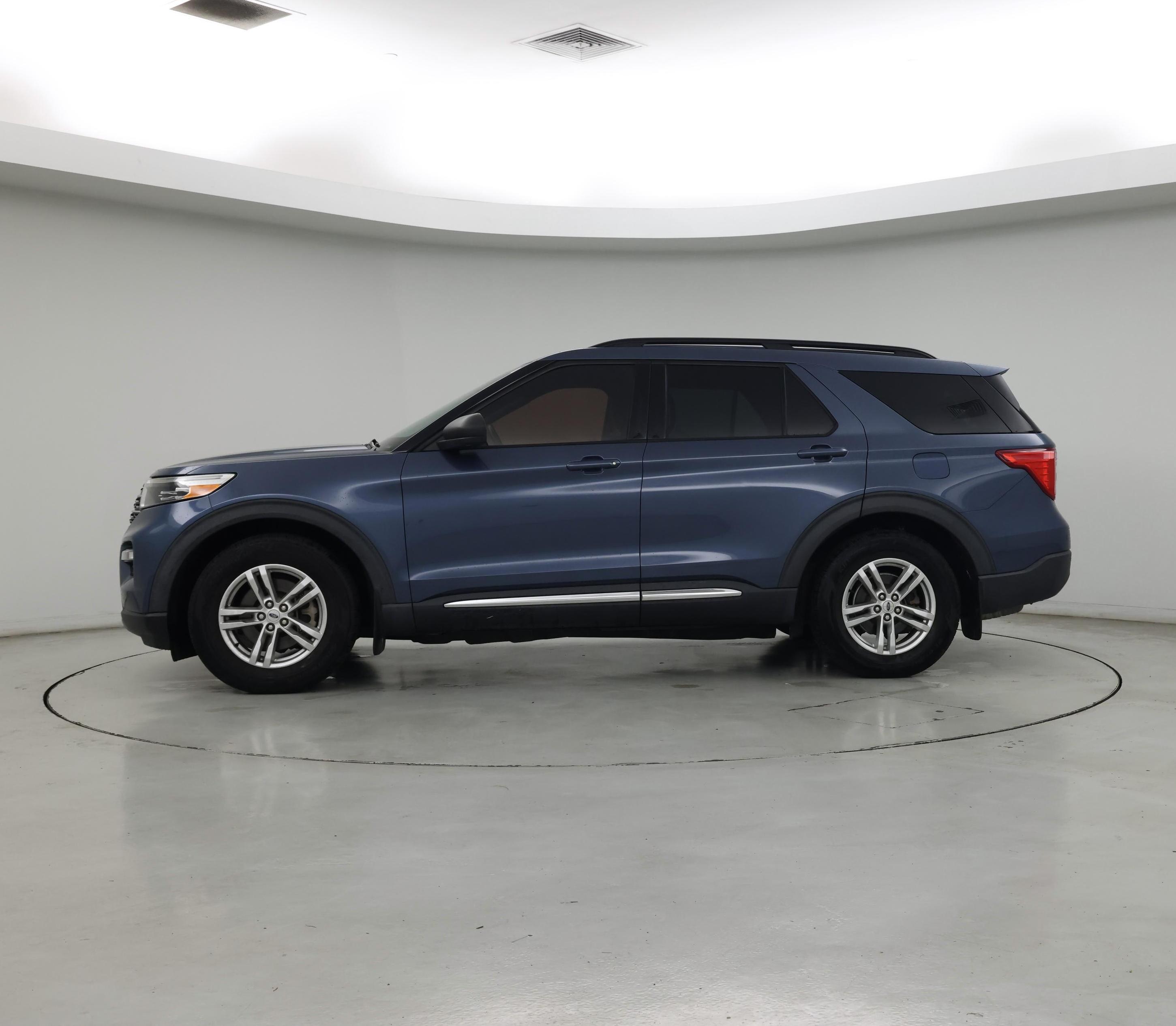 Thumbnail: 2020 Ford Explorer - 3