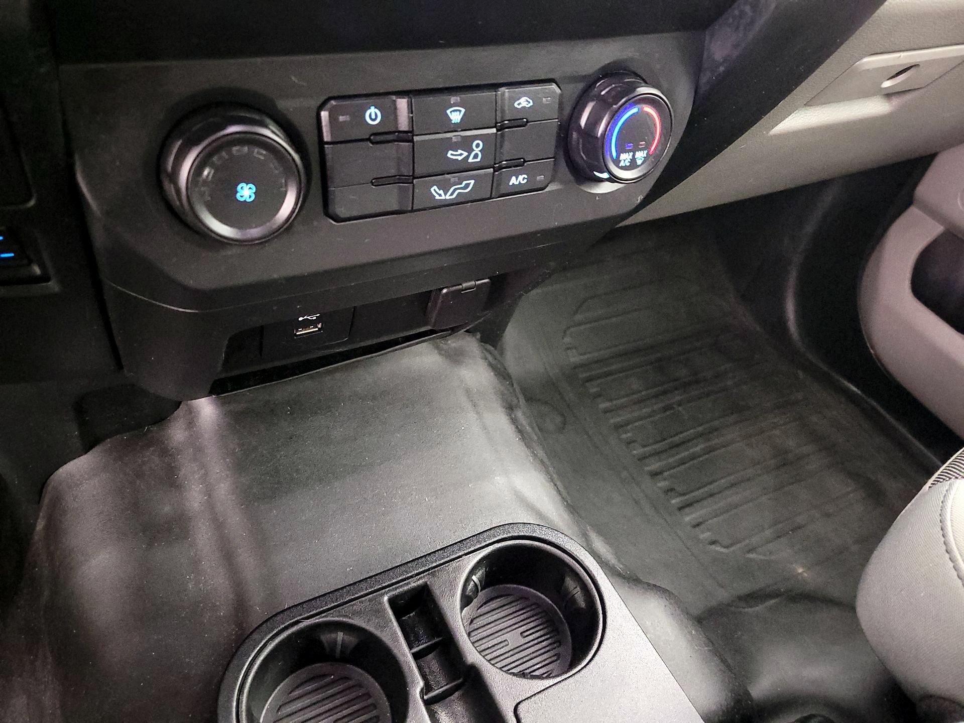 Thumbnail: 2019 Ford F-150 - 16