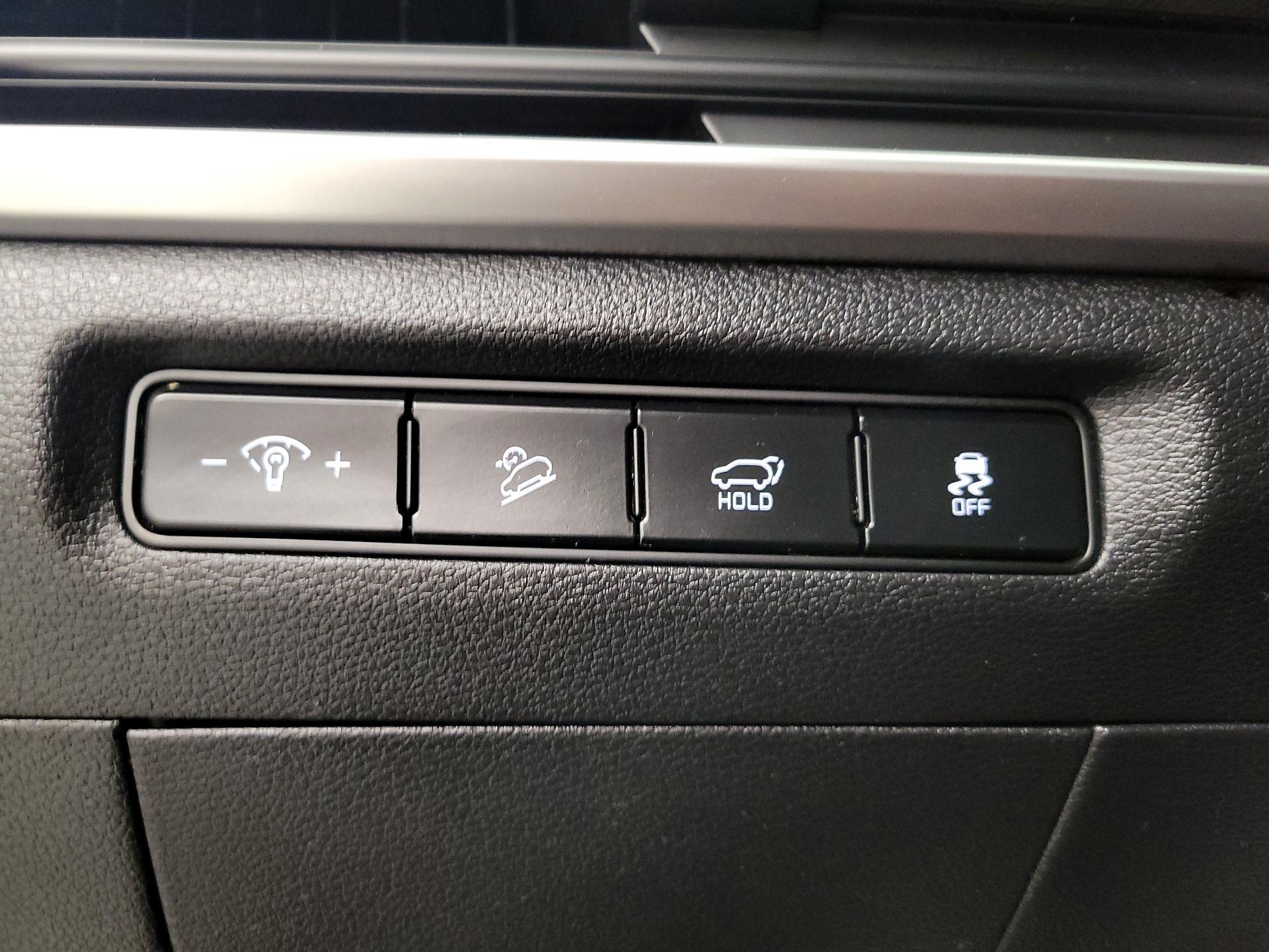 Thumbnail: 2023 Kia Telluride - 13