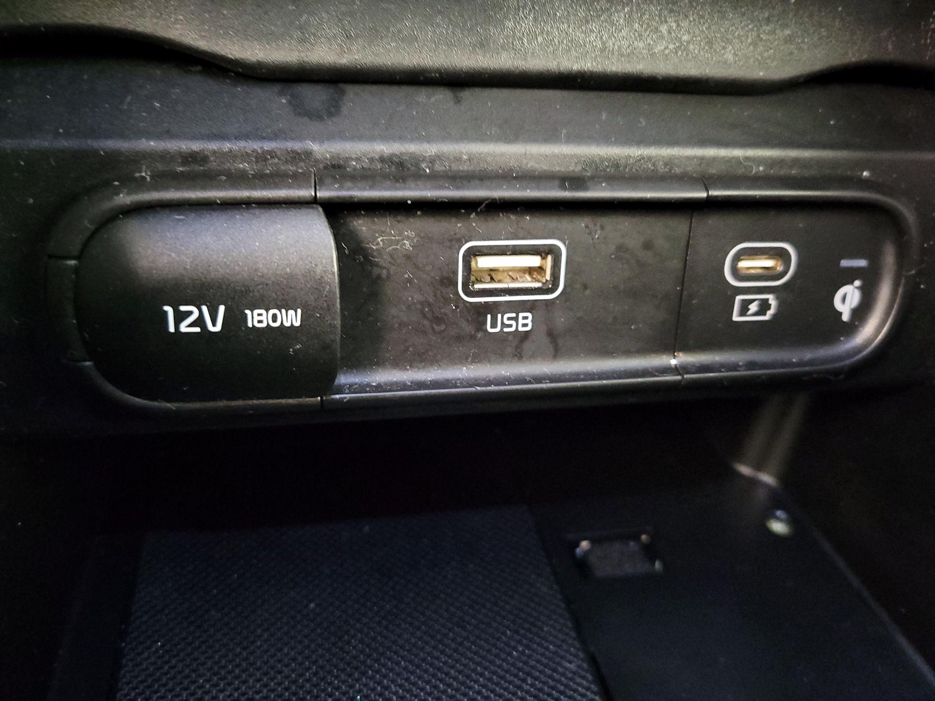 Thumbnail: 2023 Kia Telluride - 19