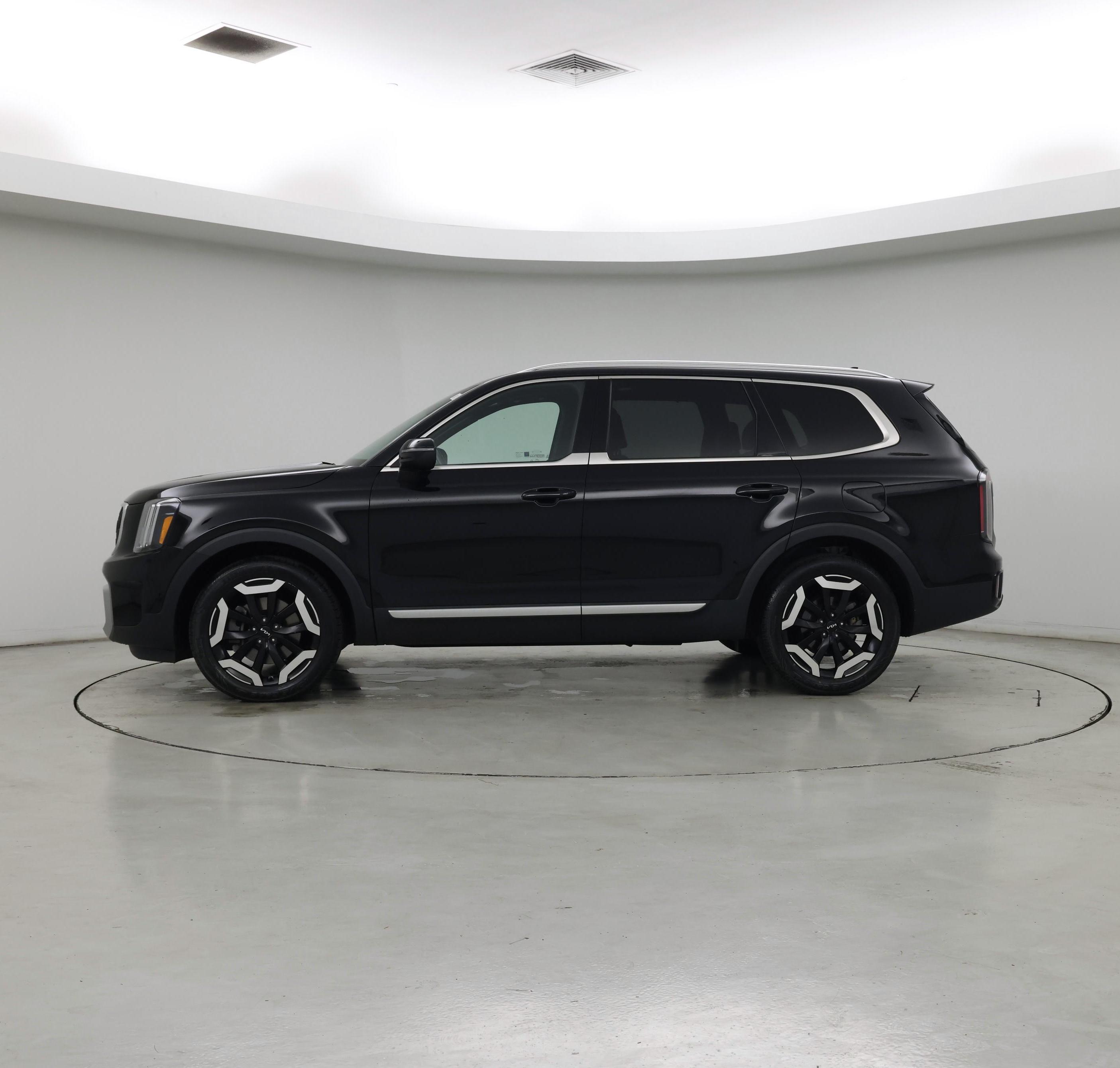 Thumbnail: 2023 Kia Telluride - 3