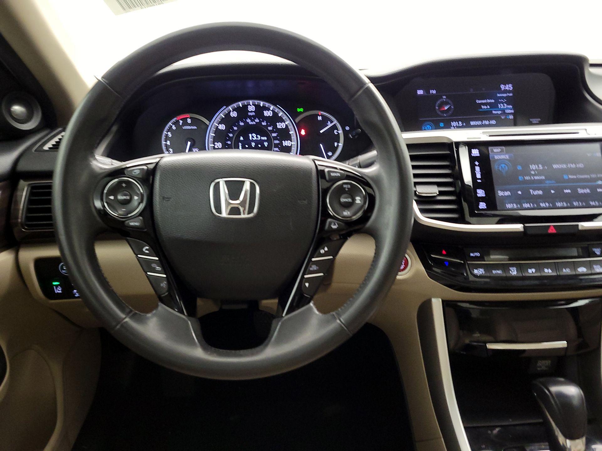 Thumbnail: 2016 Honda Accord - 10