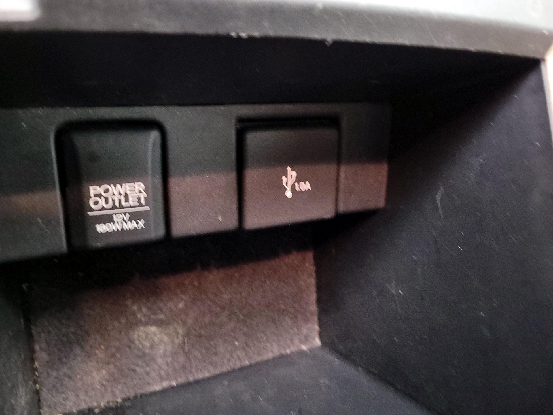 Thumbnail: 2016 Honda Accord - 18