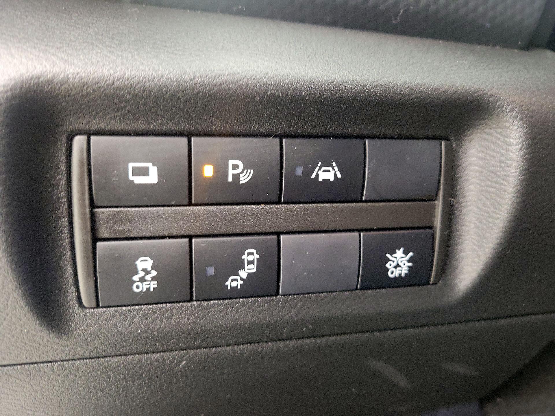 Thumbnail: 2022 Nissan Kicks - 13