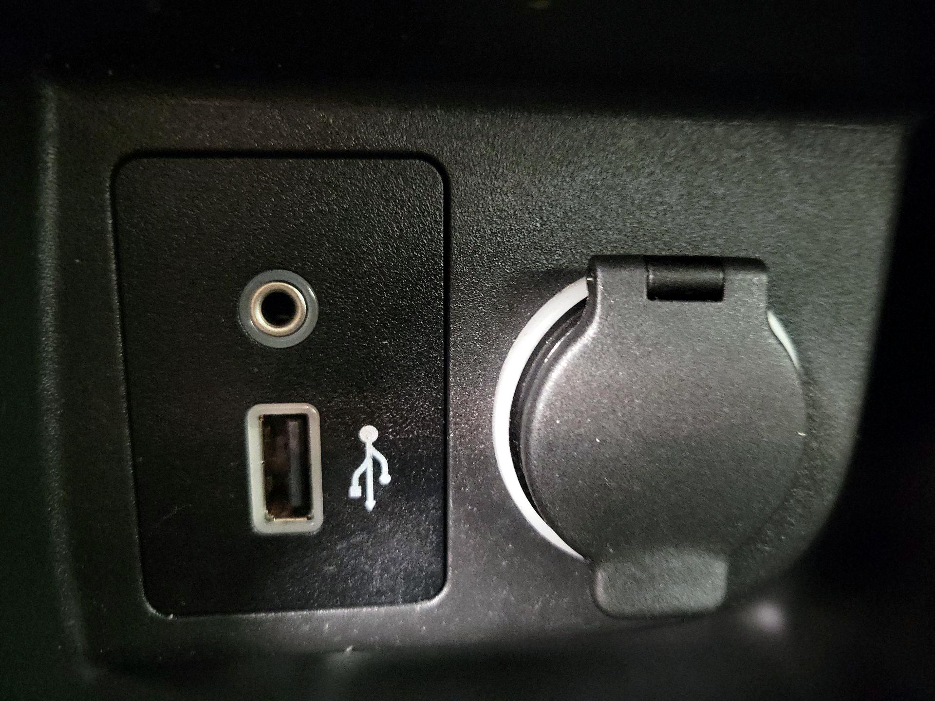 Thumbnail: 2022 Nissan Kicks - 18