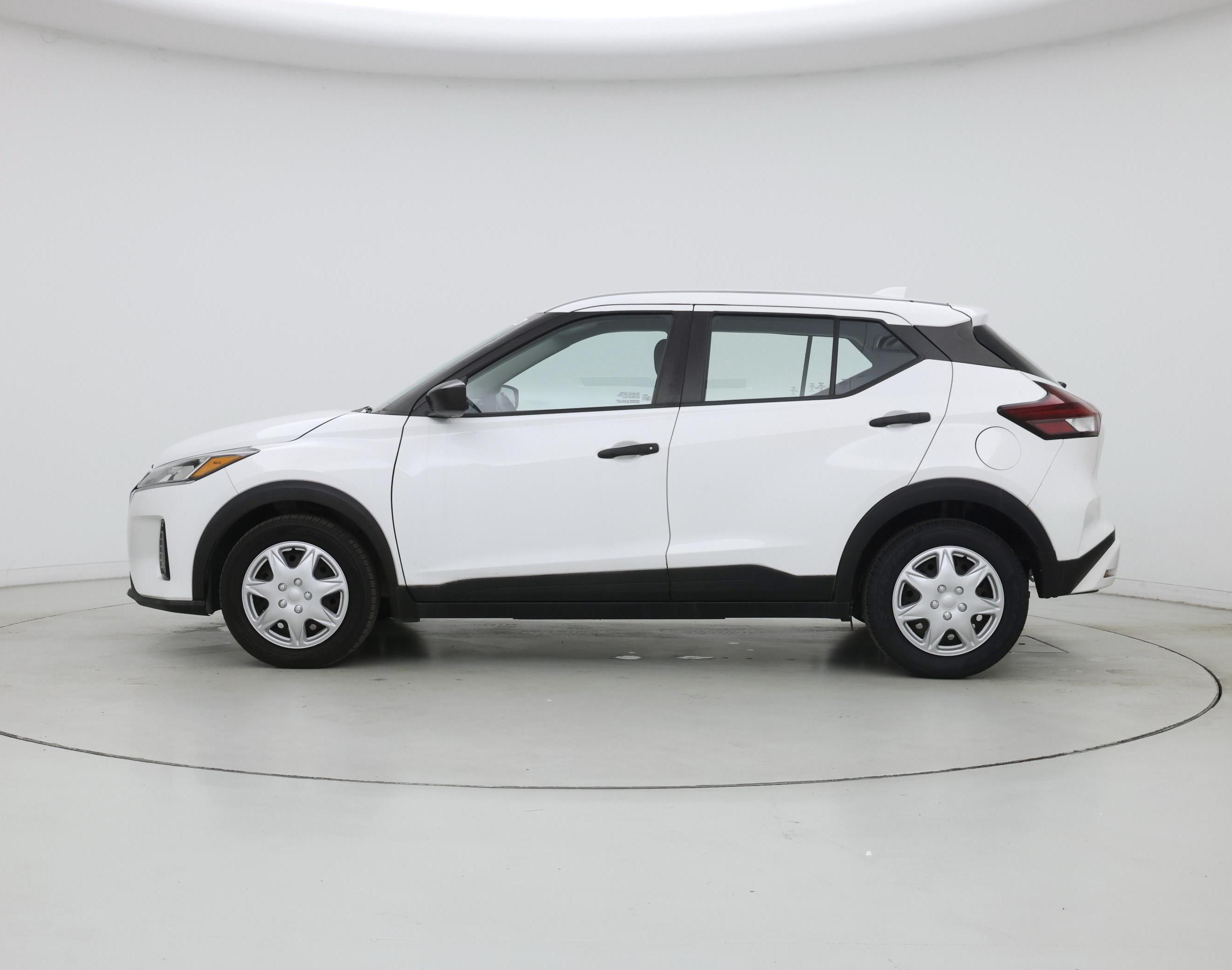 Thumbnail: 2022 Nissan Kicks - 3