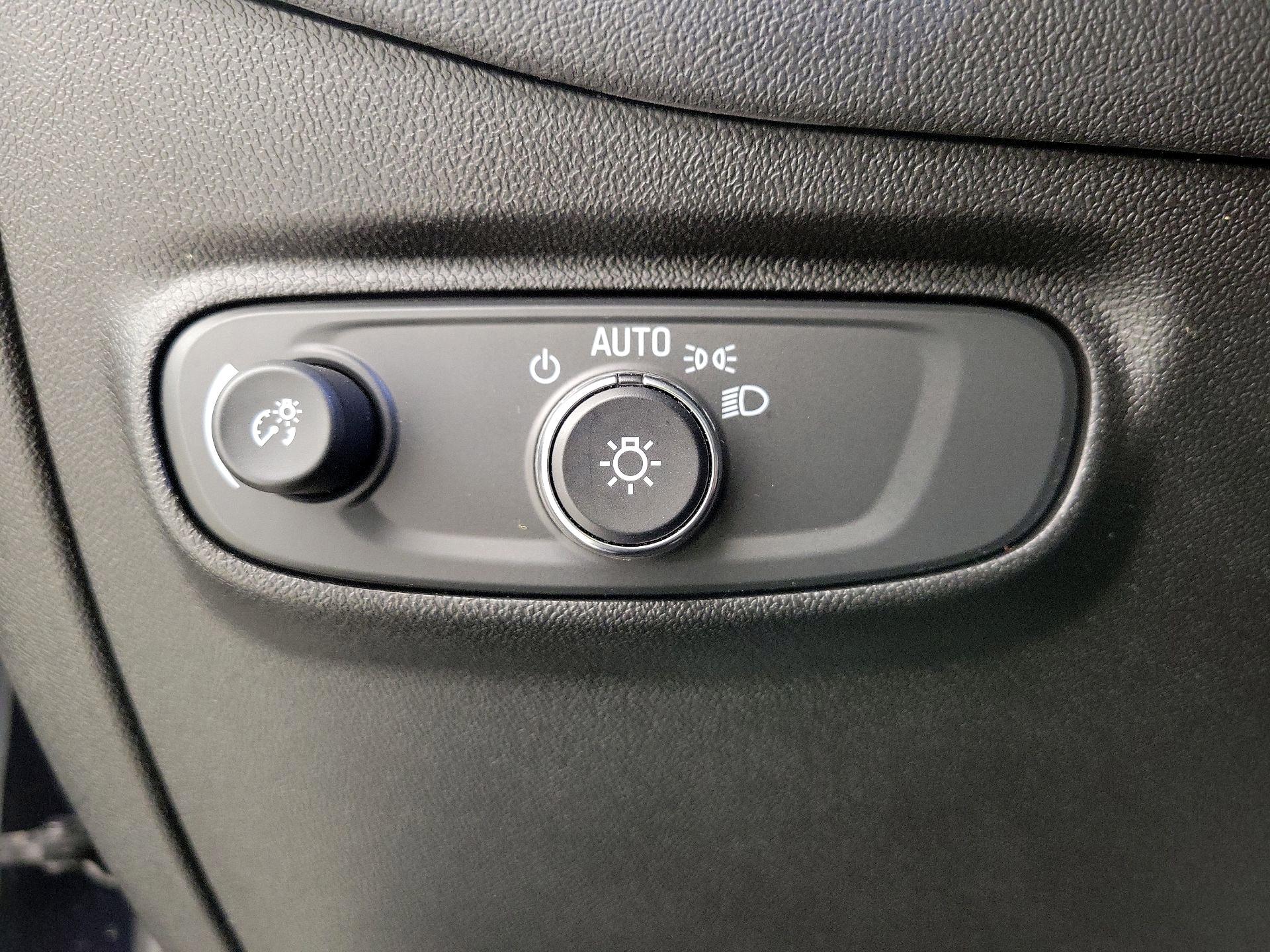 Thumbnail: 2021 Chevrolet Equinox - 13