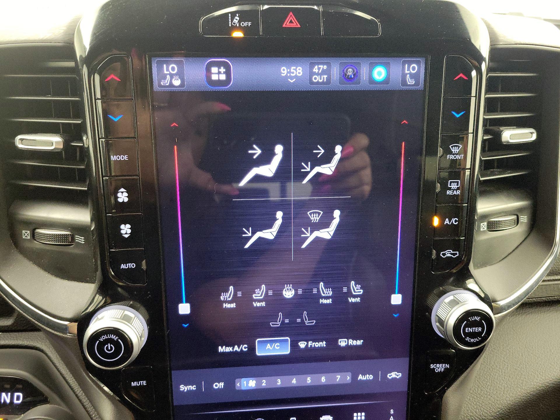 Thumbnail: 2025 RAM 1500 - 17