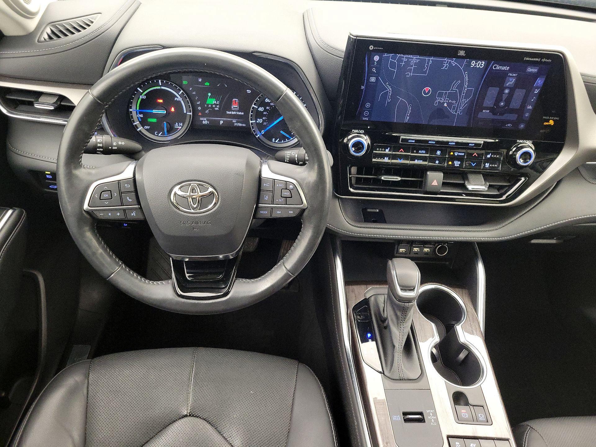 Thumbnail: 2021 Toyota Highlander - 9