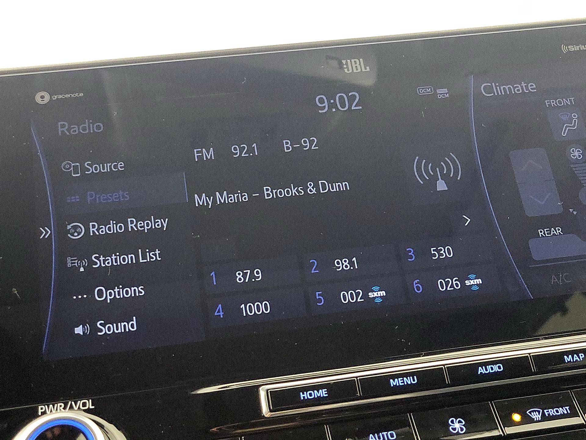 Thumbnail: 2021 Toyota Highlander - 16