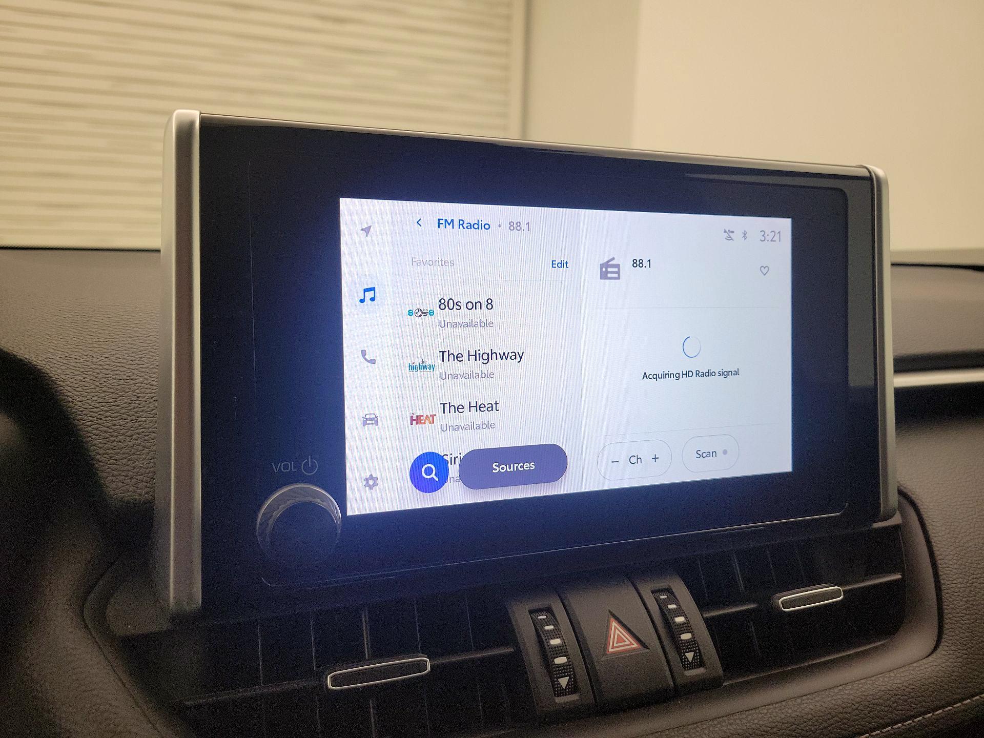 Thumbnail: 2023 Toyota RAV4 - 15