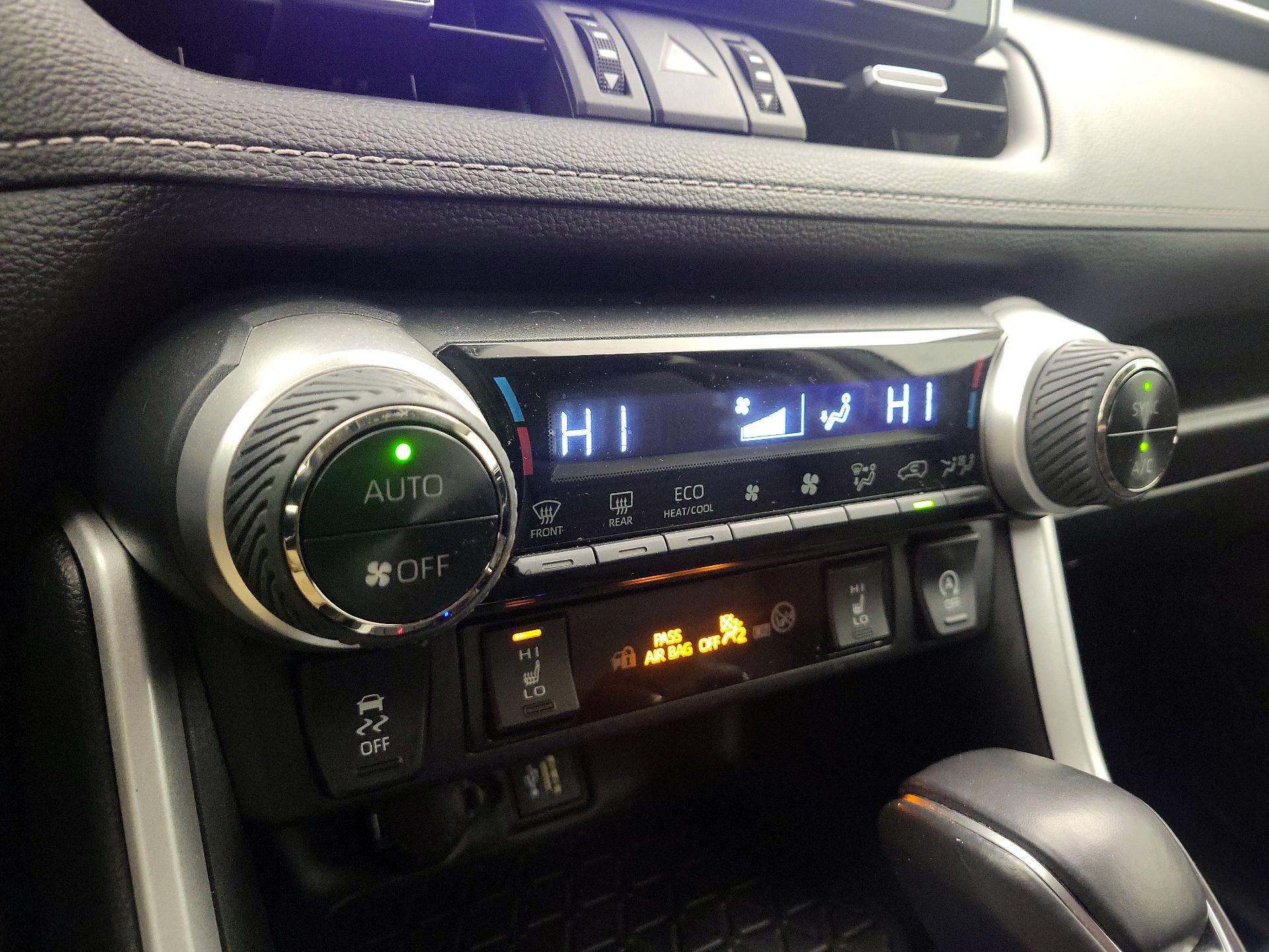 Thumbnail: 2023 Toyota RAV4 - 16