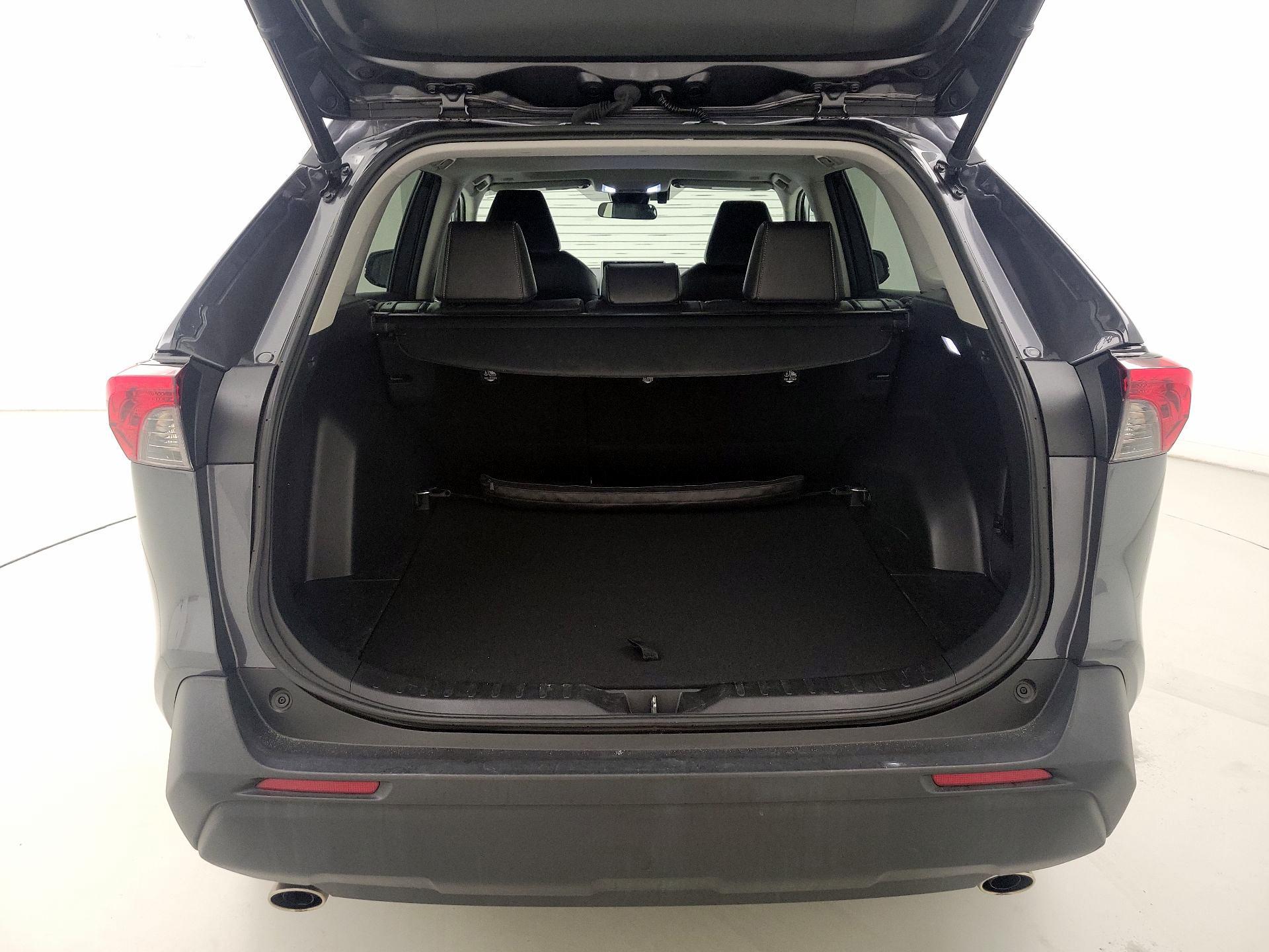 Thumbnail: 2023 Toyota RAV4 - 20