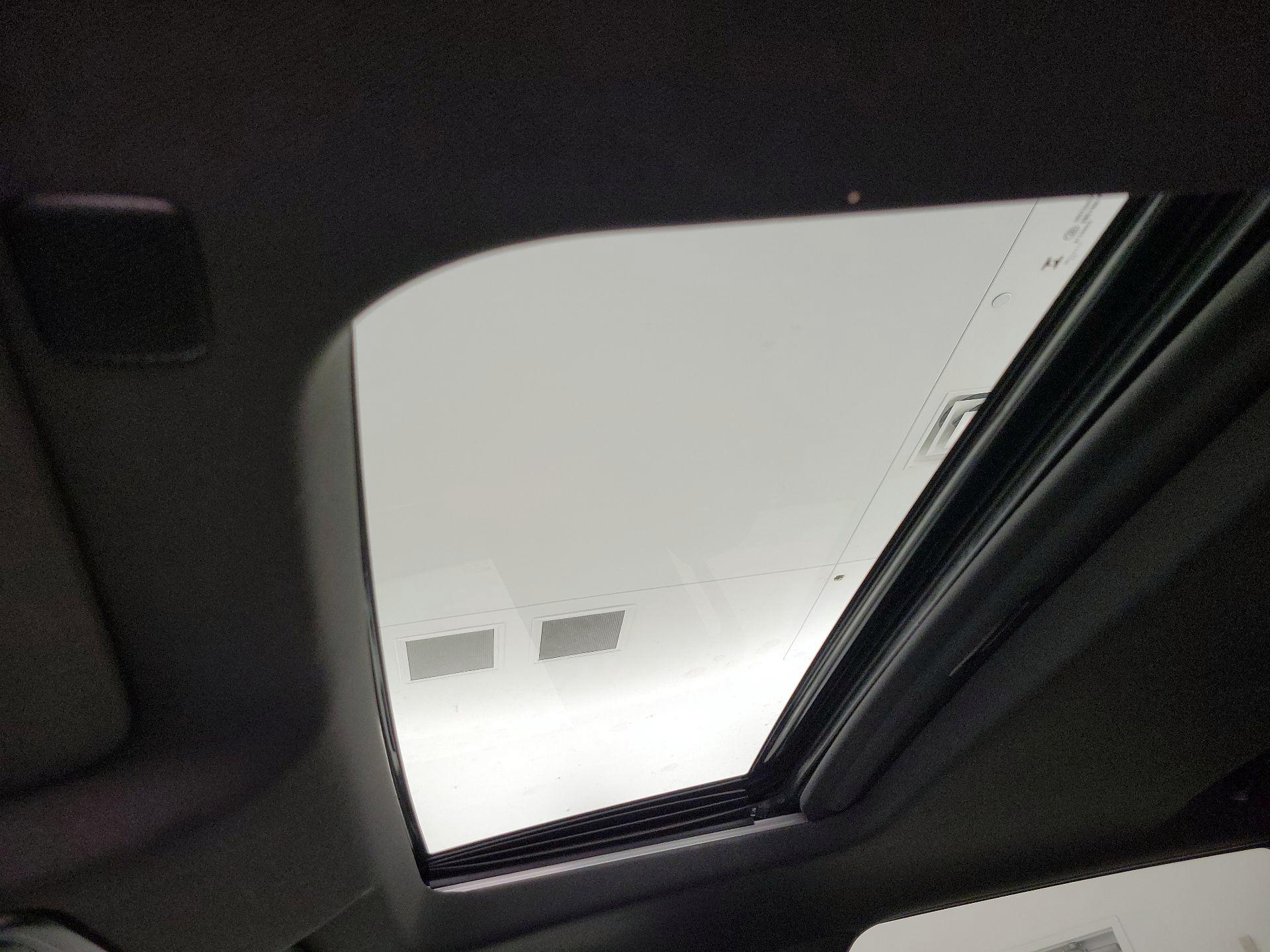 Thumbnail: 2023 Chevrolet Silverado 1500 - 19