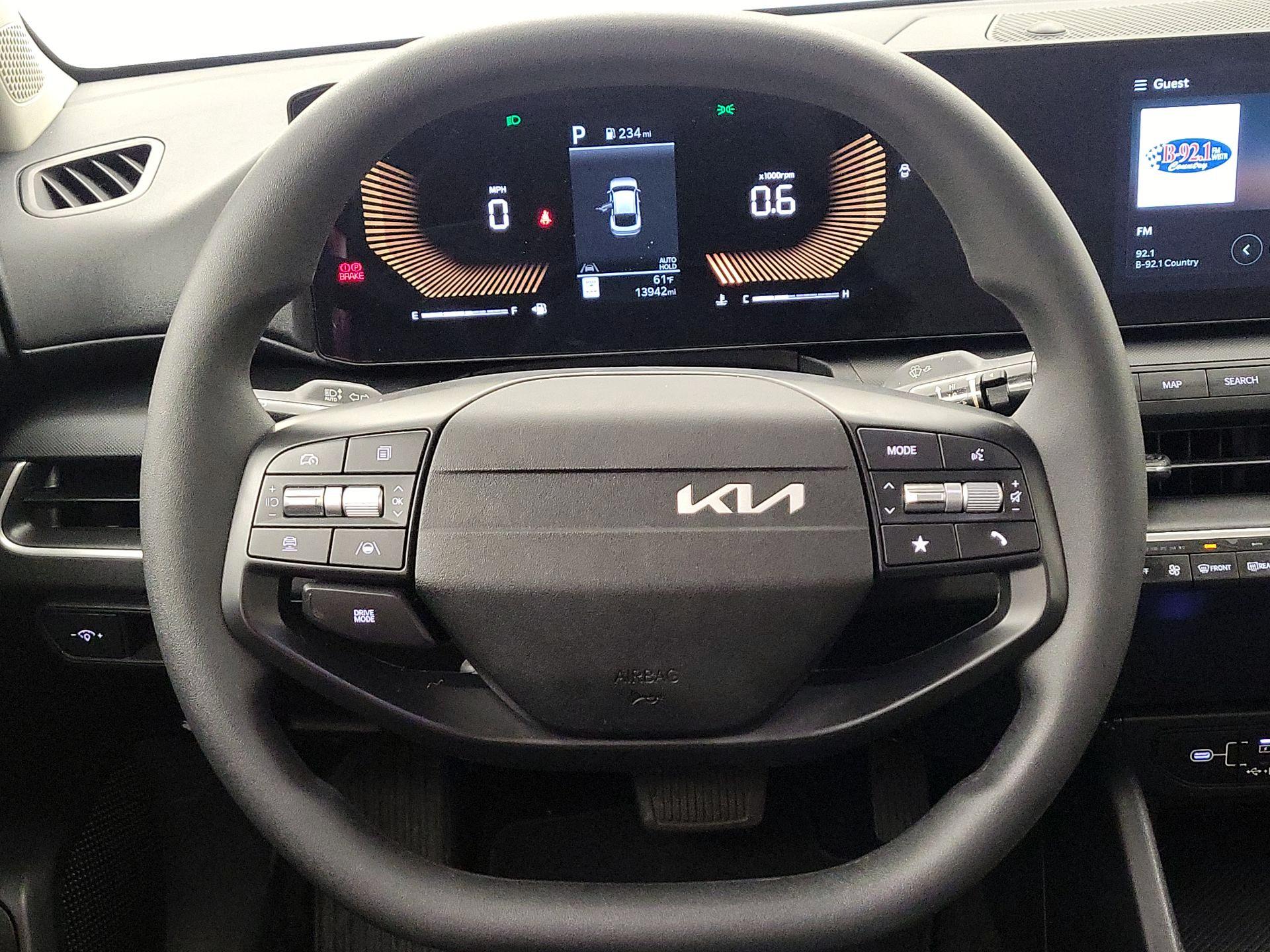 Thumbnail: 2025 Kia K4 - 10