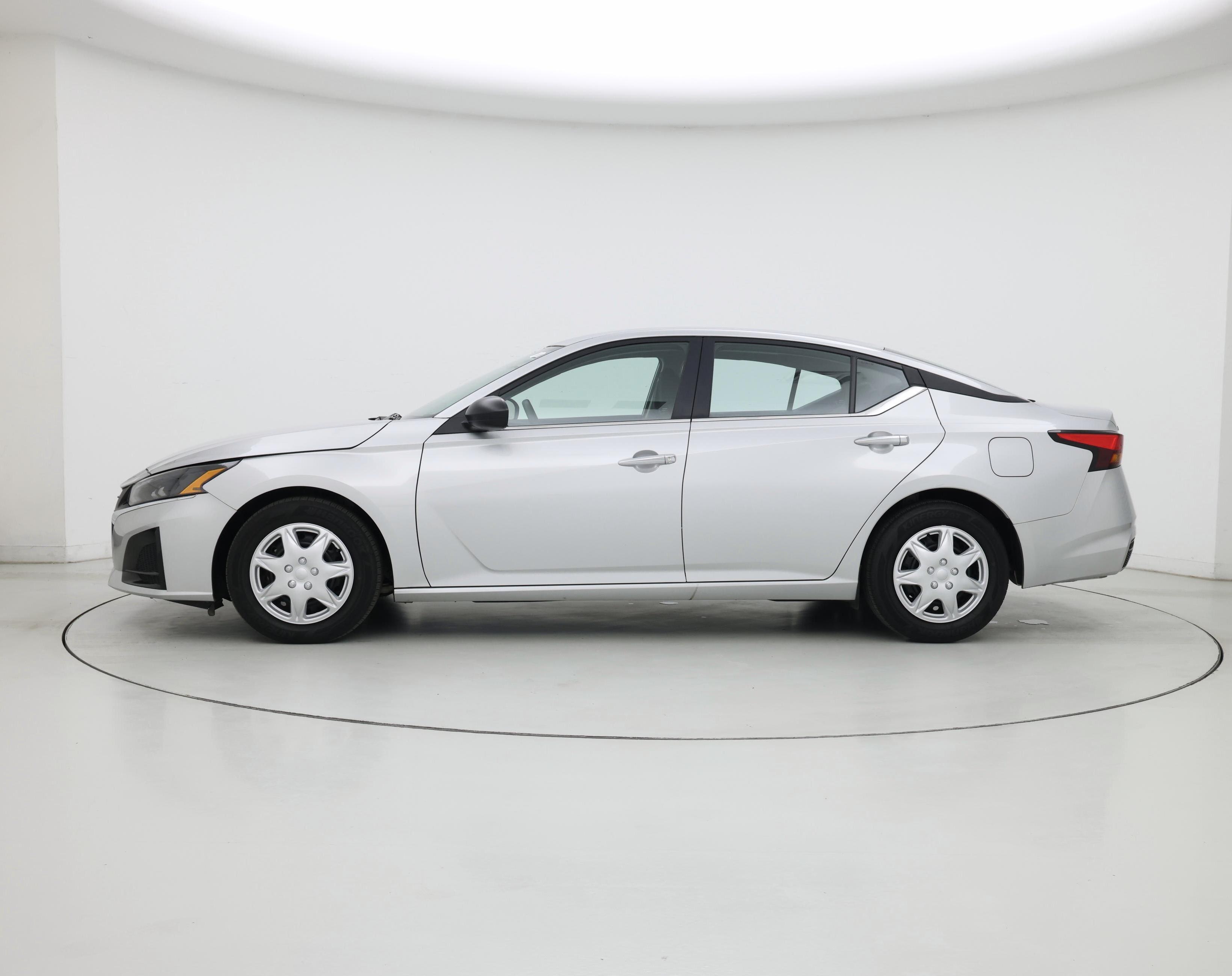 Thumbnail: 2024 Nissan Altima - 3