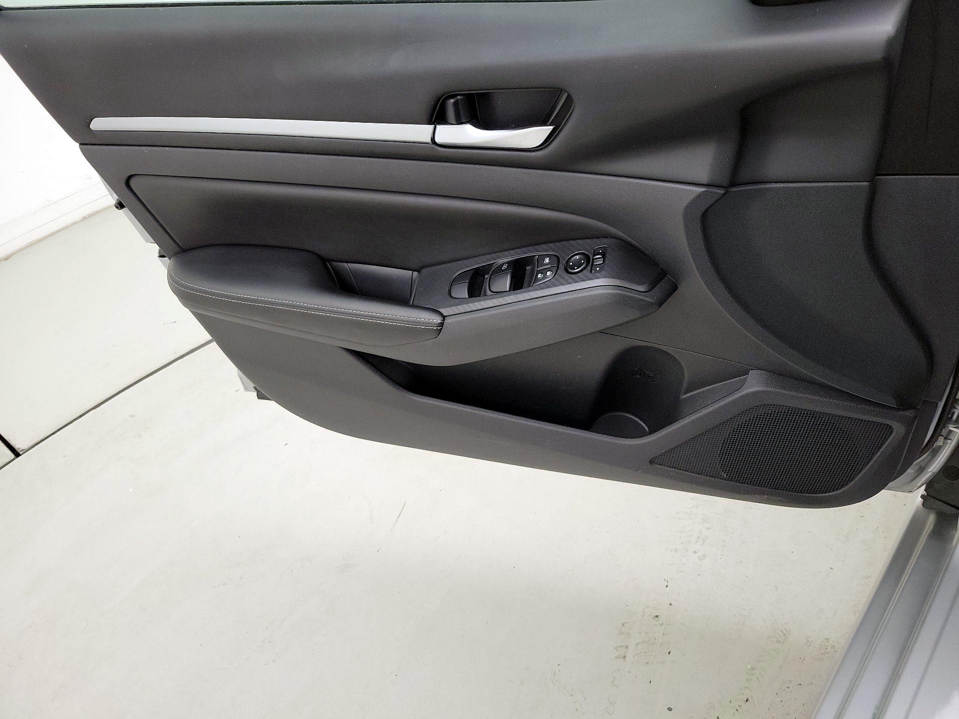 Thumbnail: 2022 Nissan Altima - 12