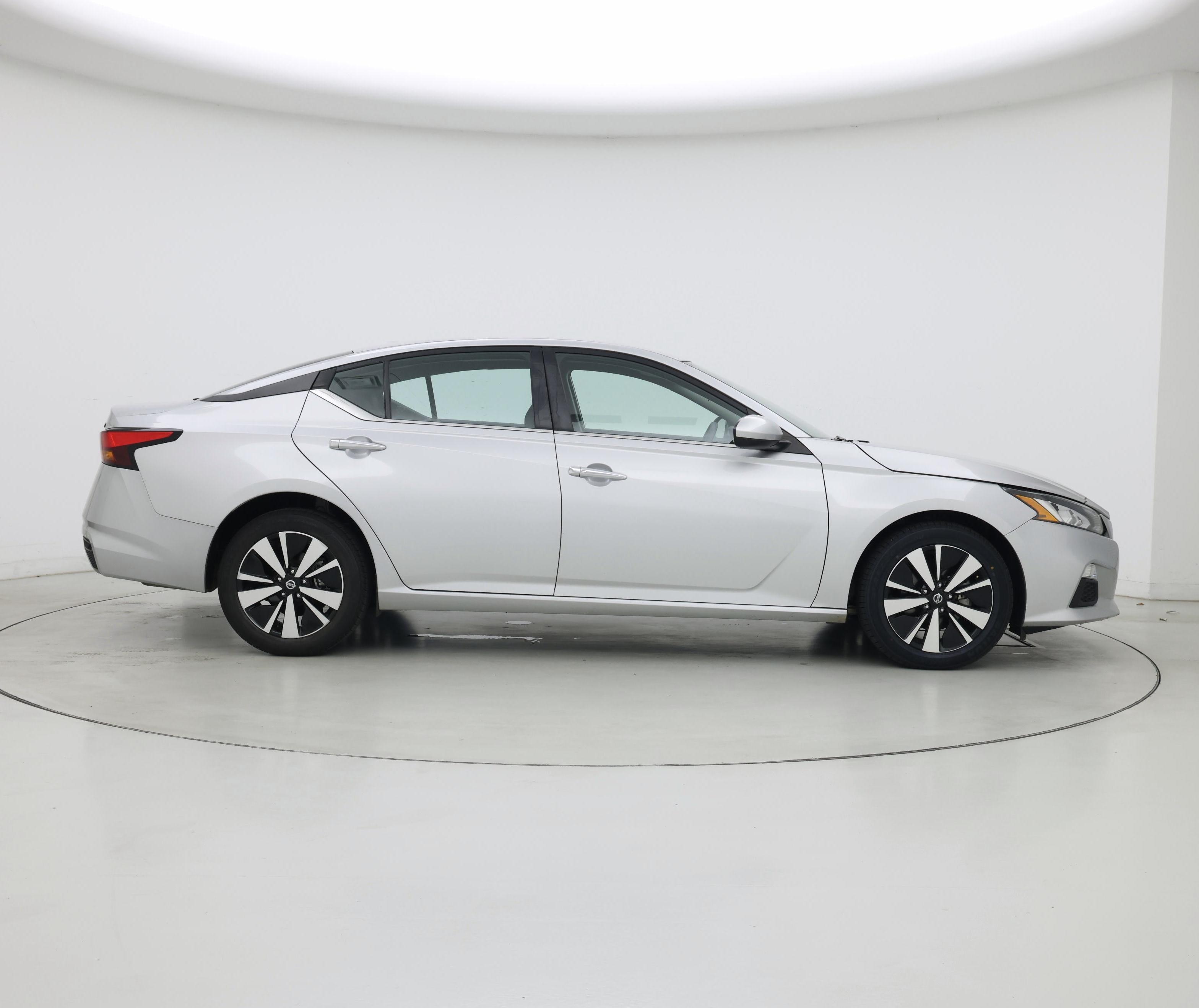 Thumbnail: 2022 Nissan Altima - 7