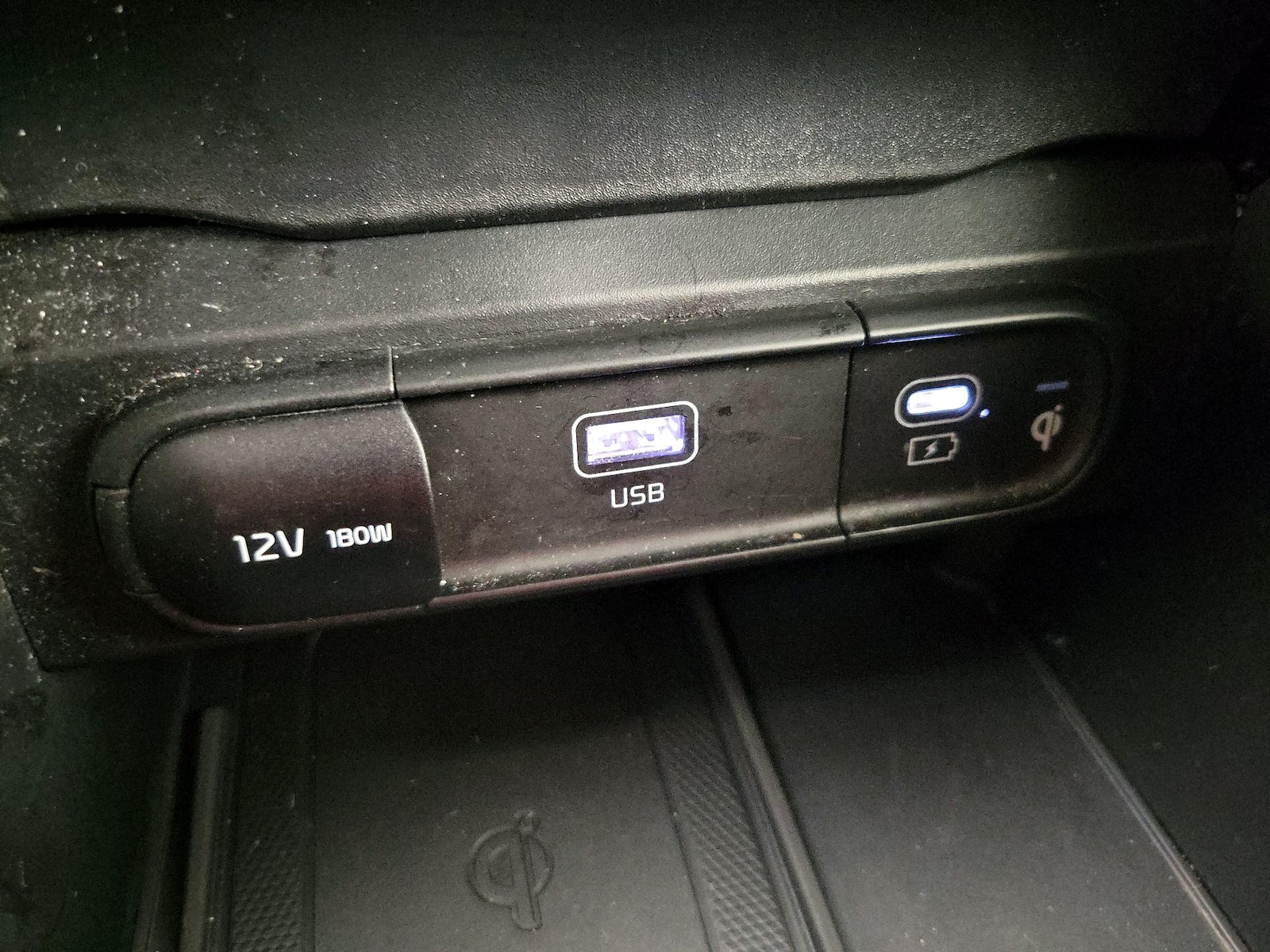 2024 Kia Telluride S - Photo 20