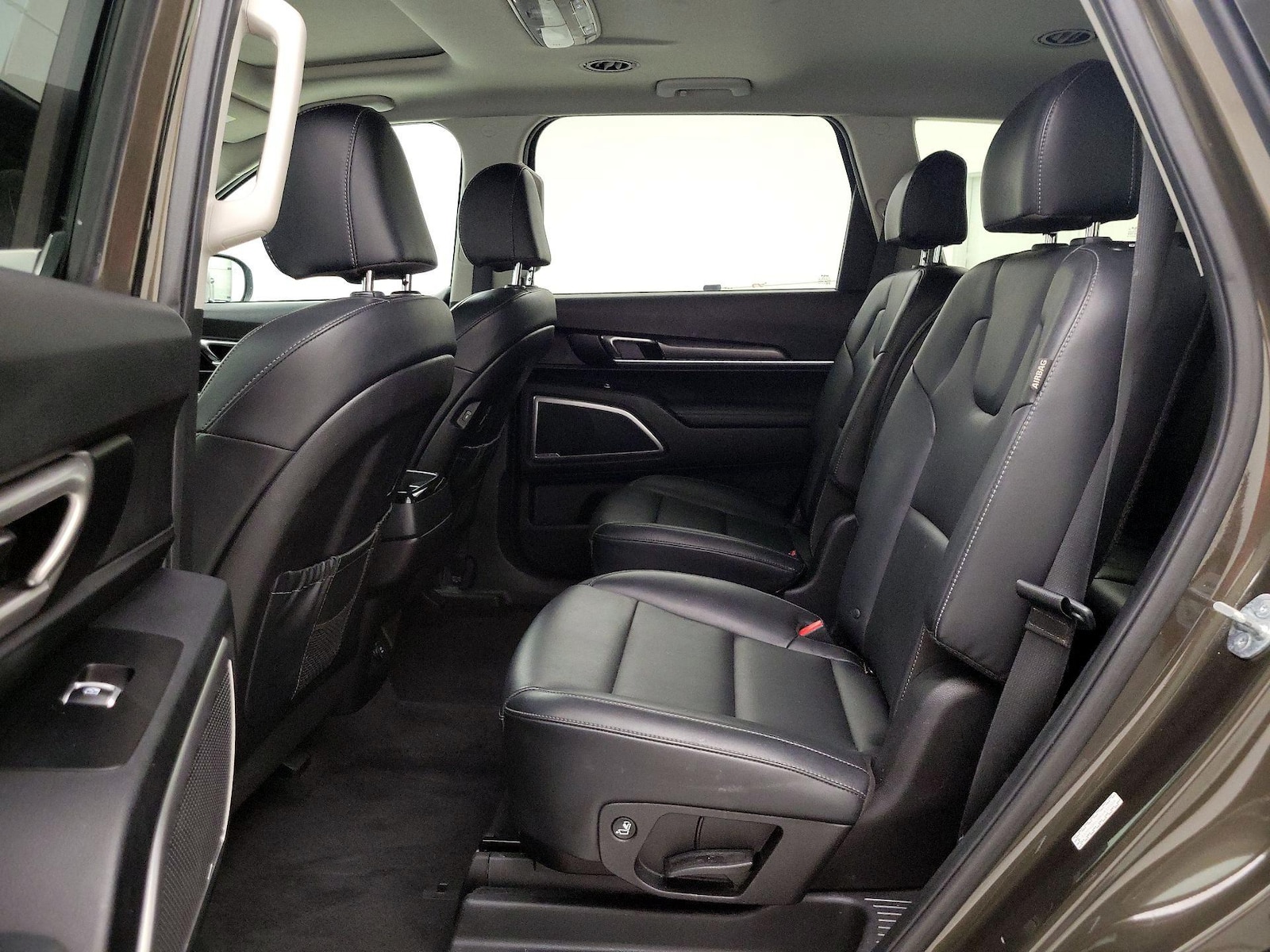 2024 Kia Telluride S - Photo 22