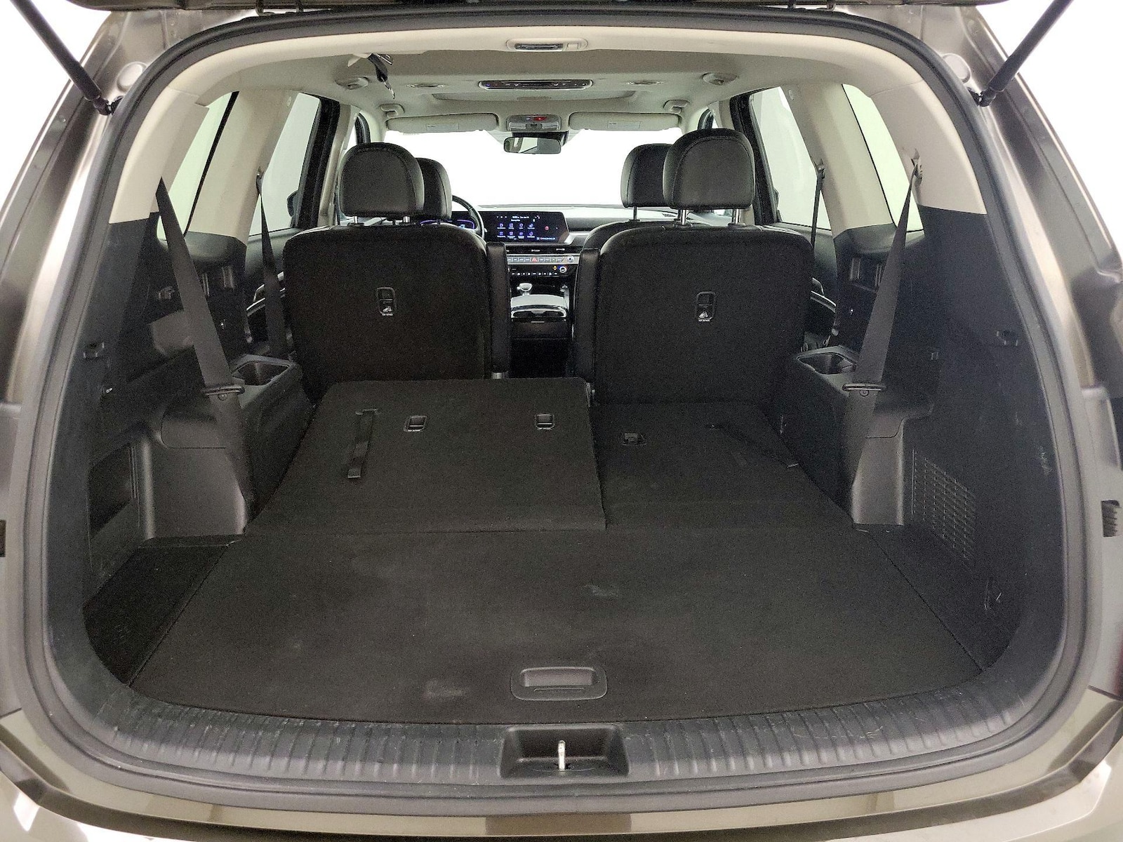 2024 Kia Telluride S - Photo 25