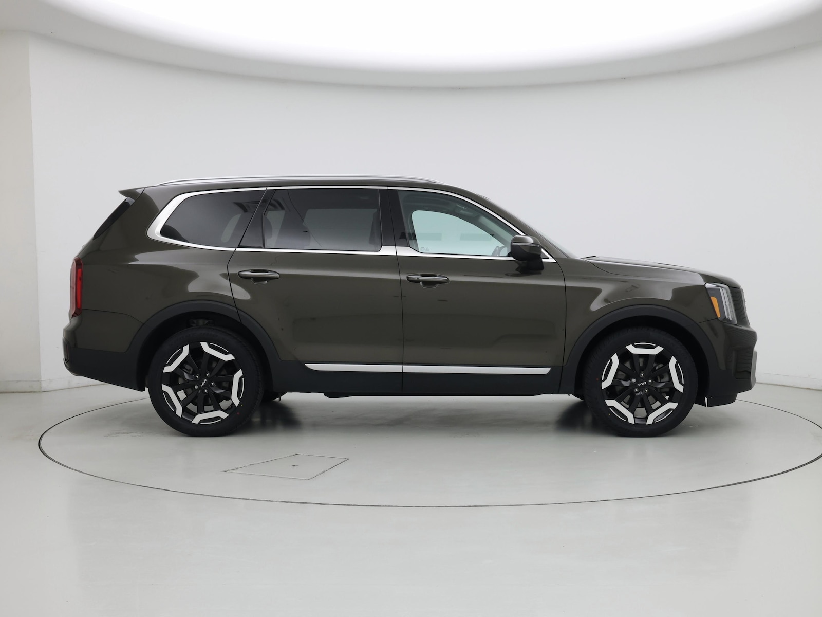 2024 Kia Telluride S - Photo 8