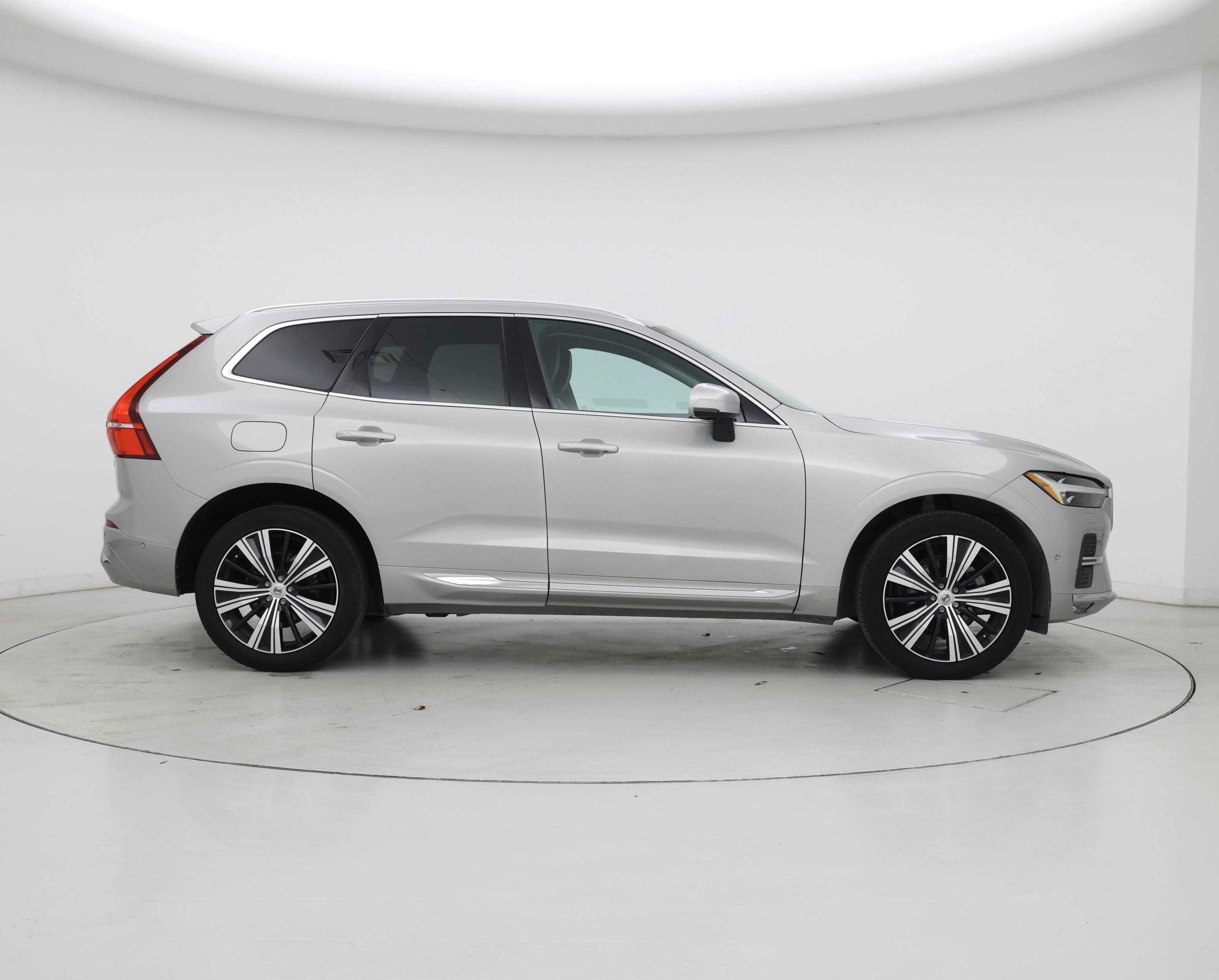 Thumbnail: 2023 Volvo XC60 - 7