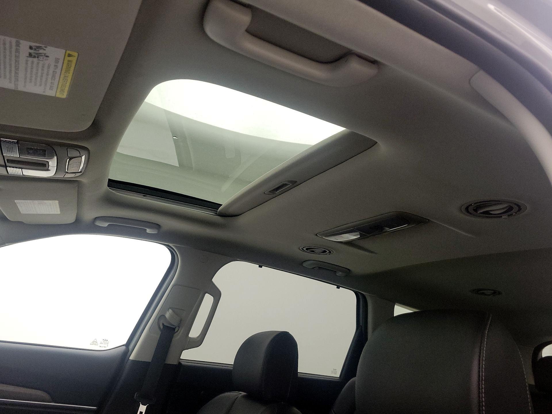 Thumbnail: 2022 Kia Telluride - 19