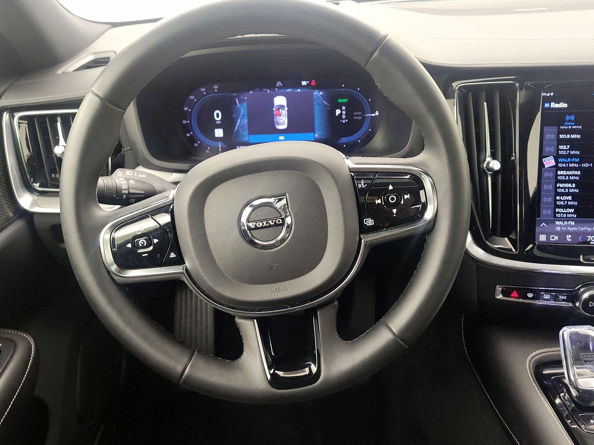 Thumbnail: 2024 Volvo S60 - 10