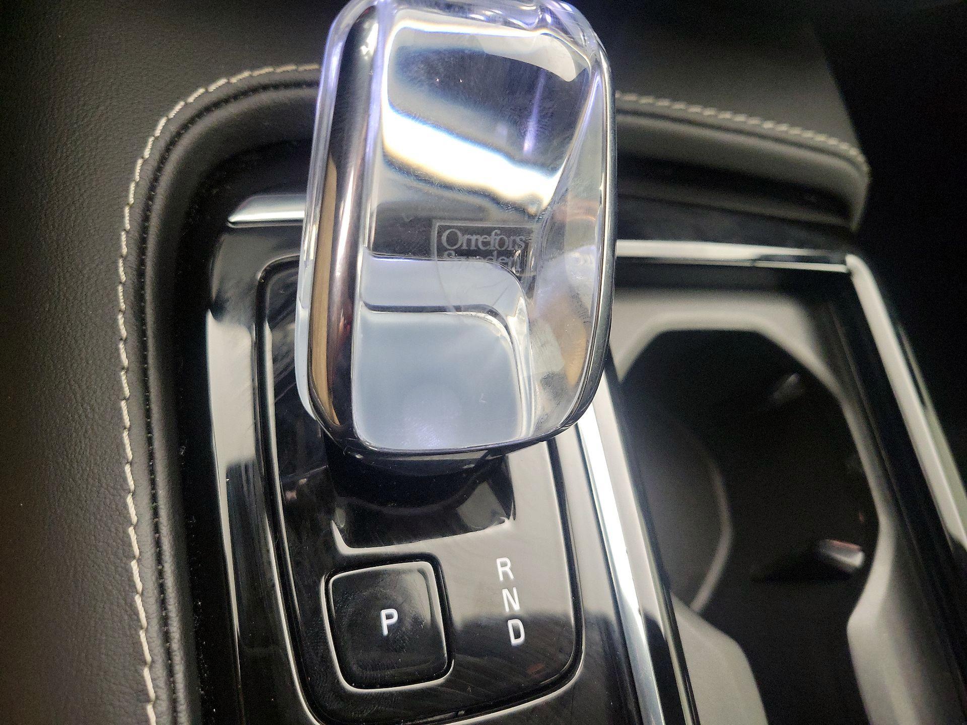 Thumbnail: 2024 Volvo S60 - 17