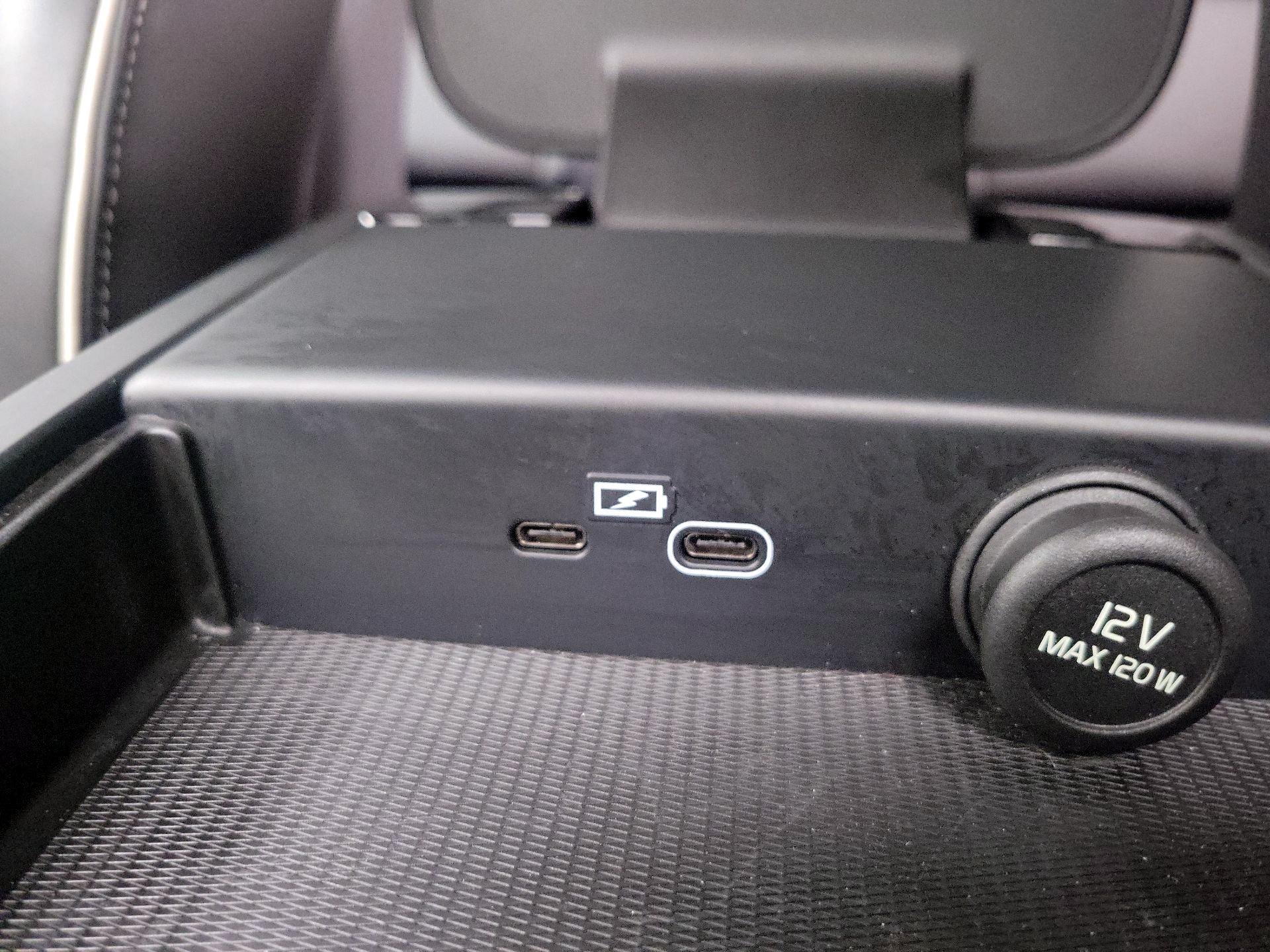 Thumbnail: 2024 Volvo S60 - 18